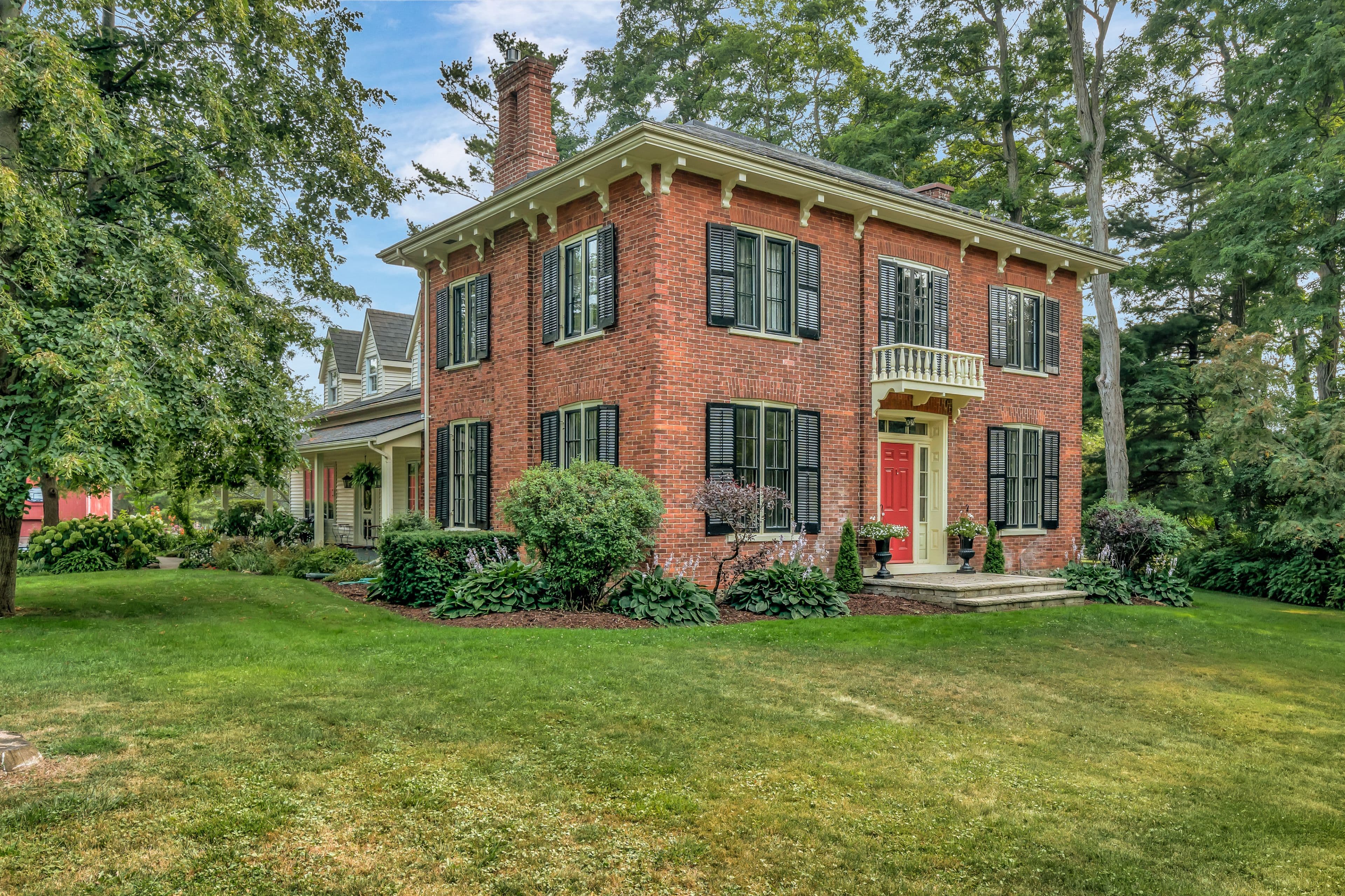 14065 Loyalist Parkway, Prince Edward County, ON K0K 2T0