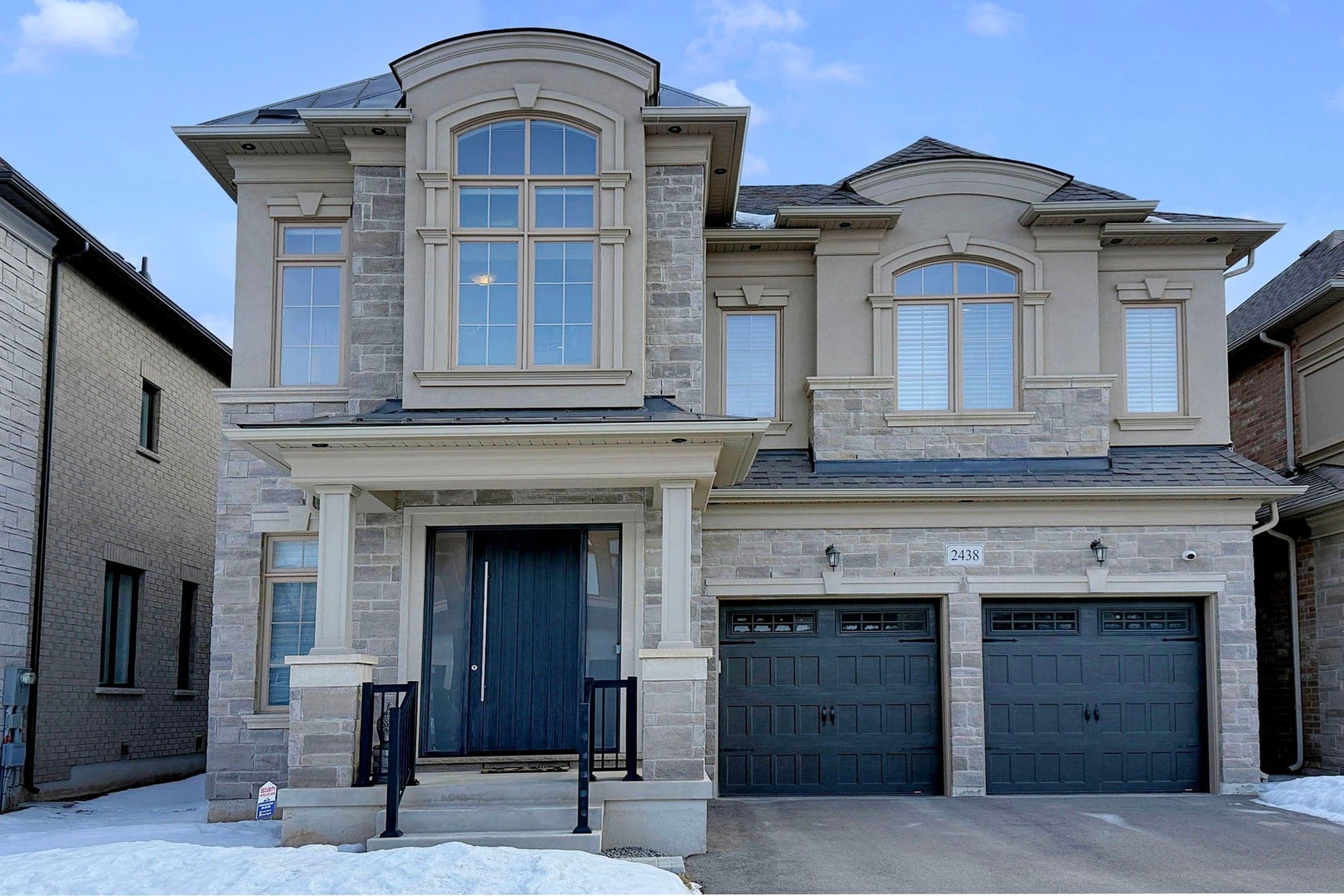 2438 Irene Crescent, Oakville, ON L6M 5M2
