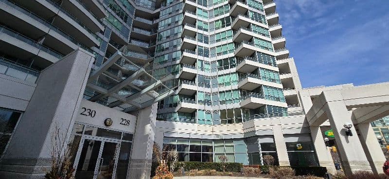 228 Queens Quay W 306, Toronto C01, ON M5J 2X1