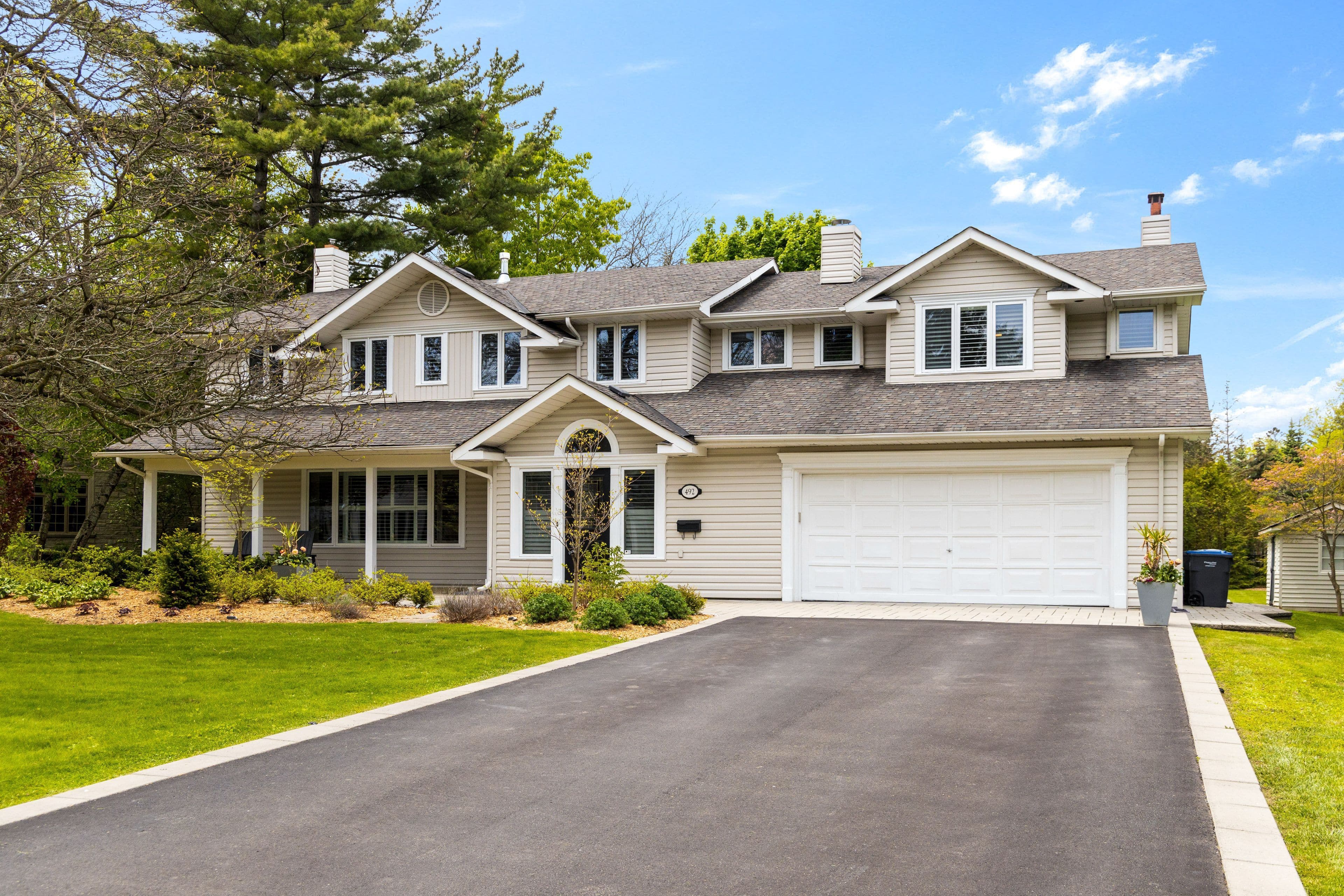 492 Country Club Crescent, Mississauga, ON L5J 2R2