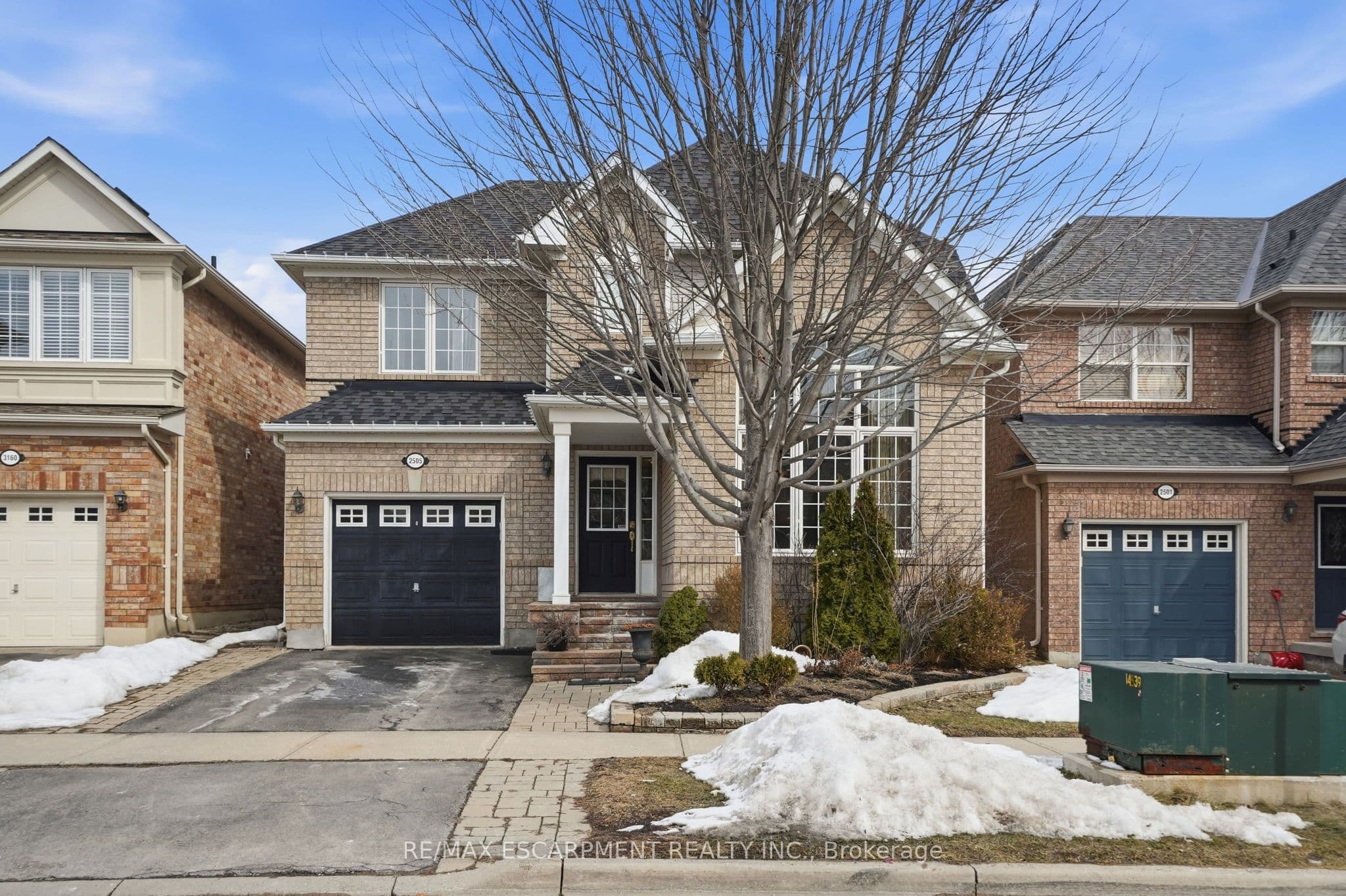 2505 Valleyridge Drive, Oakville, ON L6M 5H3