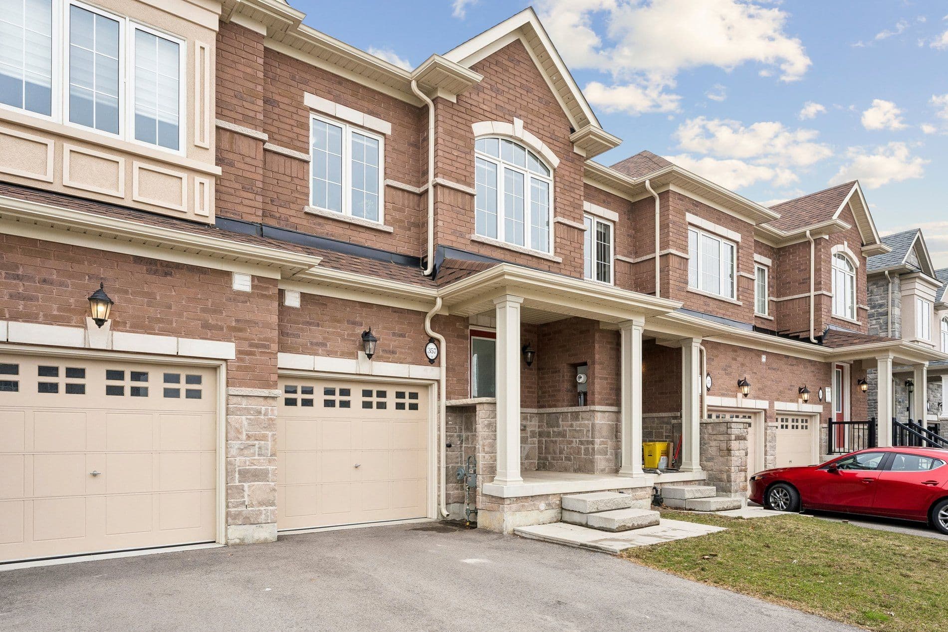 357 Raymond Road, Hamilton, ON L9K 0J8