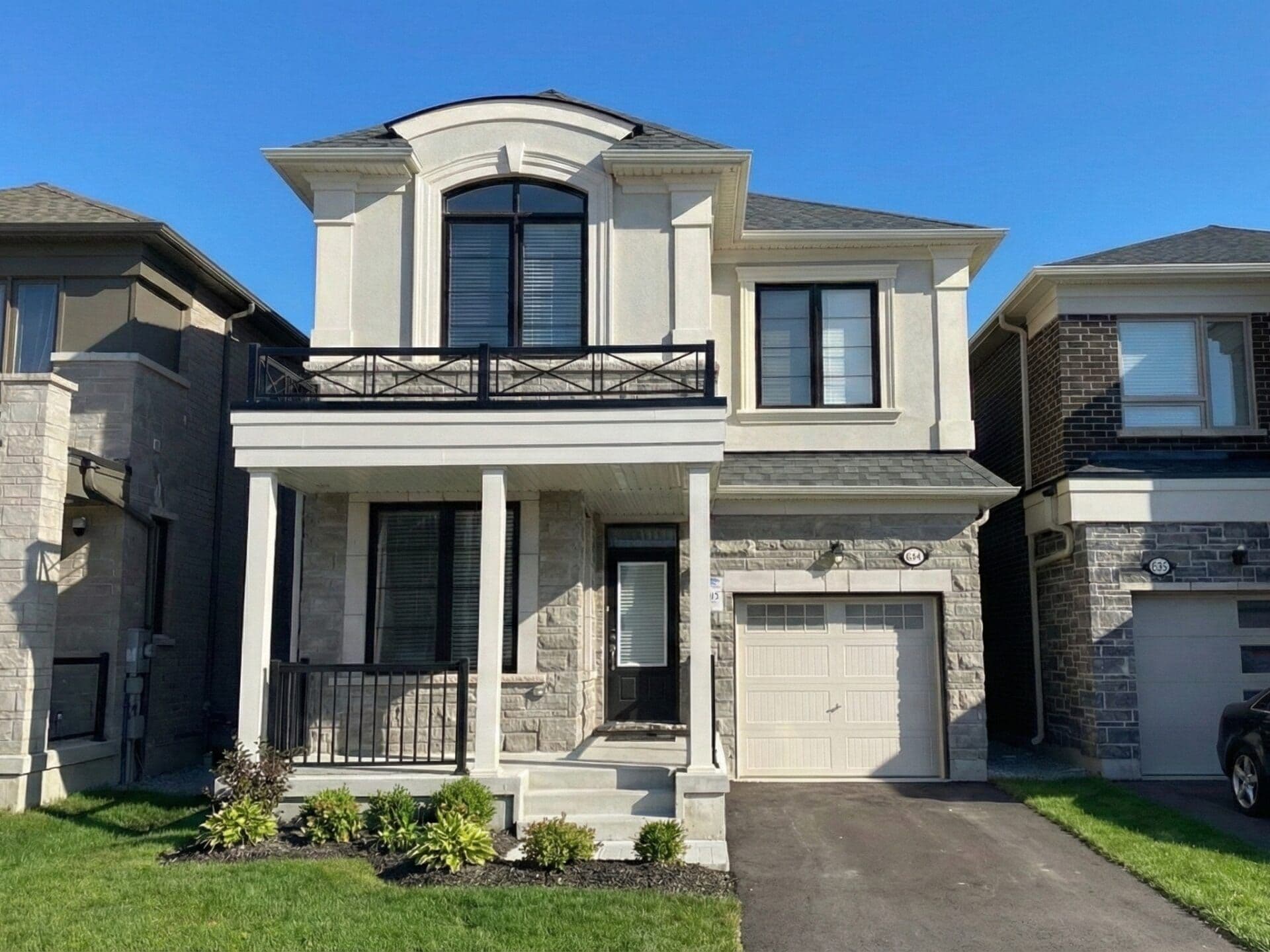 3125 Mulberry Lane, Pickering, ON L1X 0N9