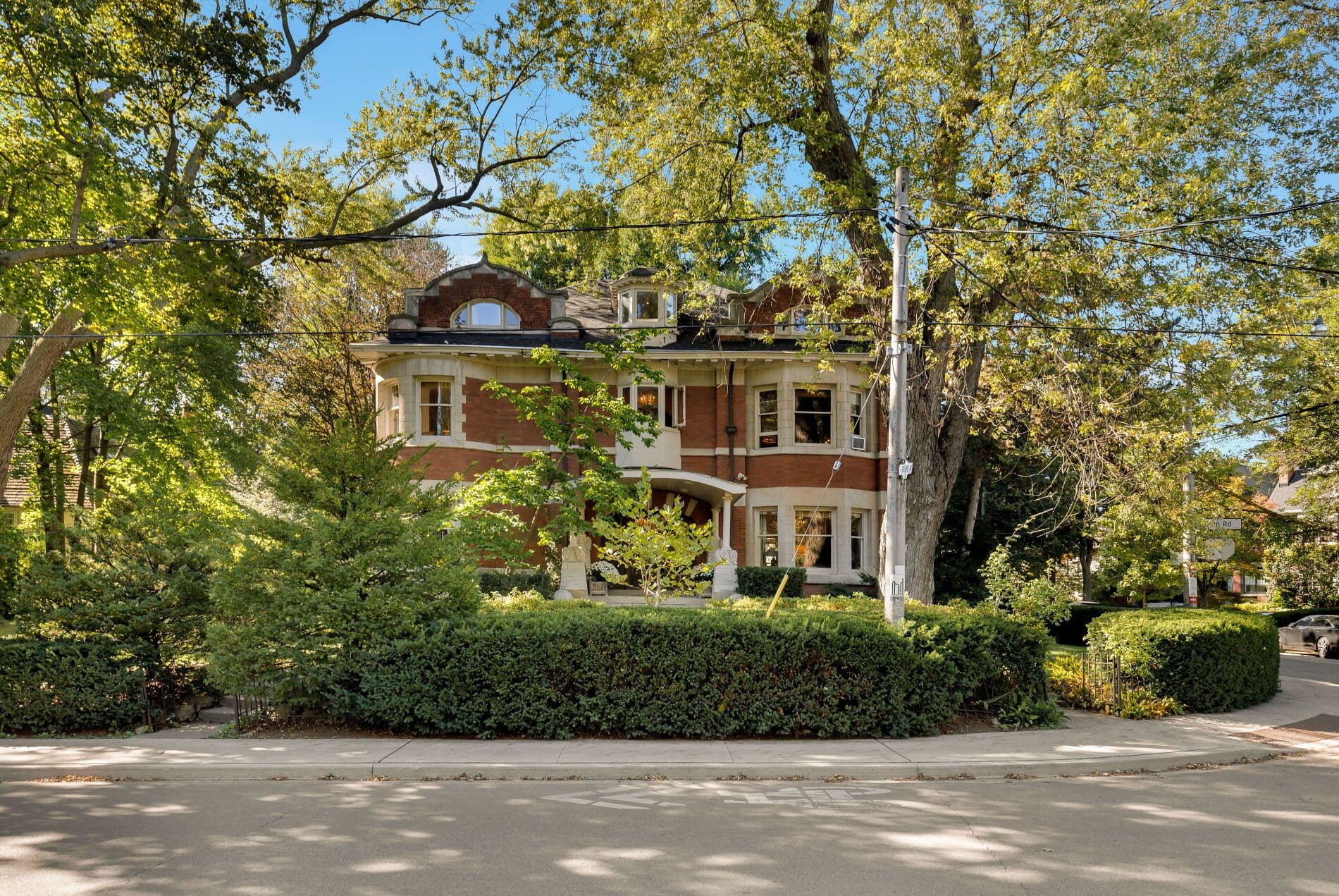 114 Glen Road, Toronto C09, ON M4W 2V9