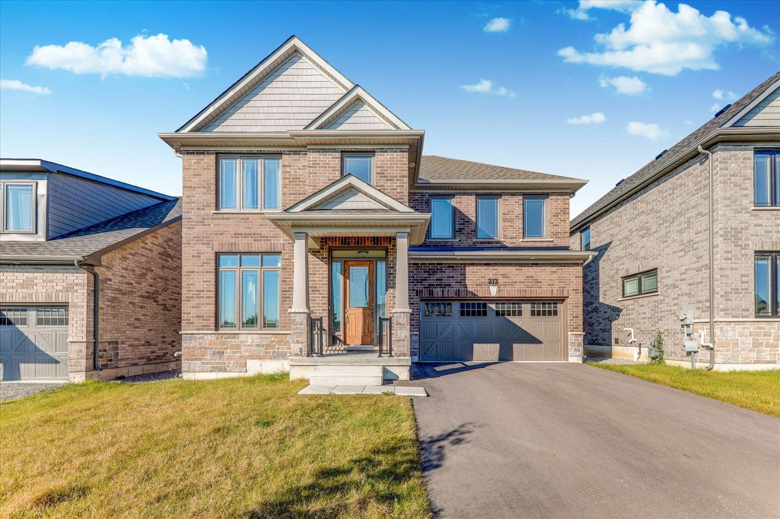 212 Mallory Terrace, Peterborough, ON K9H 0C4