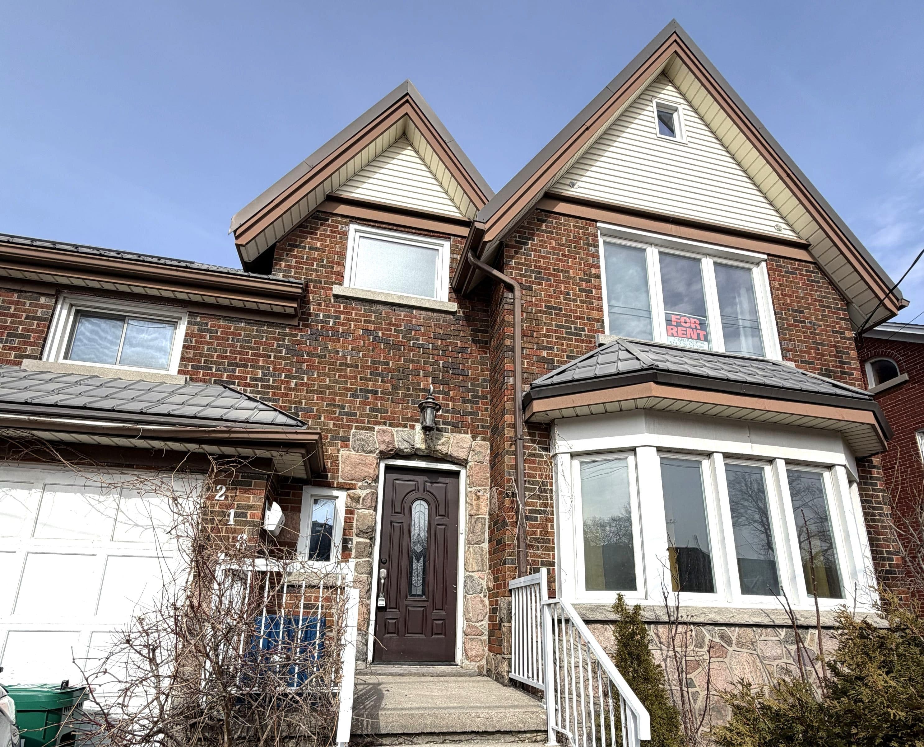 218 Weber Street E, Kitchener, ON N2H 1E8