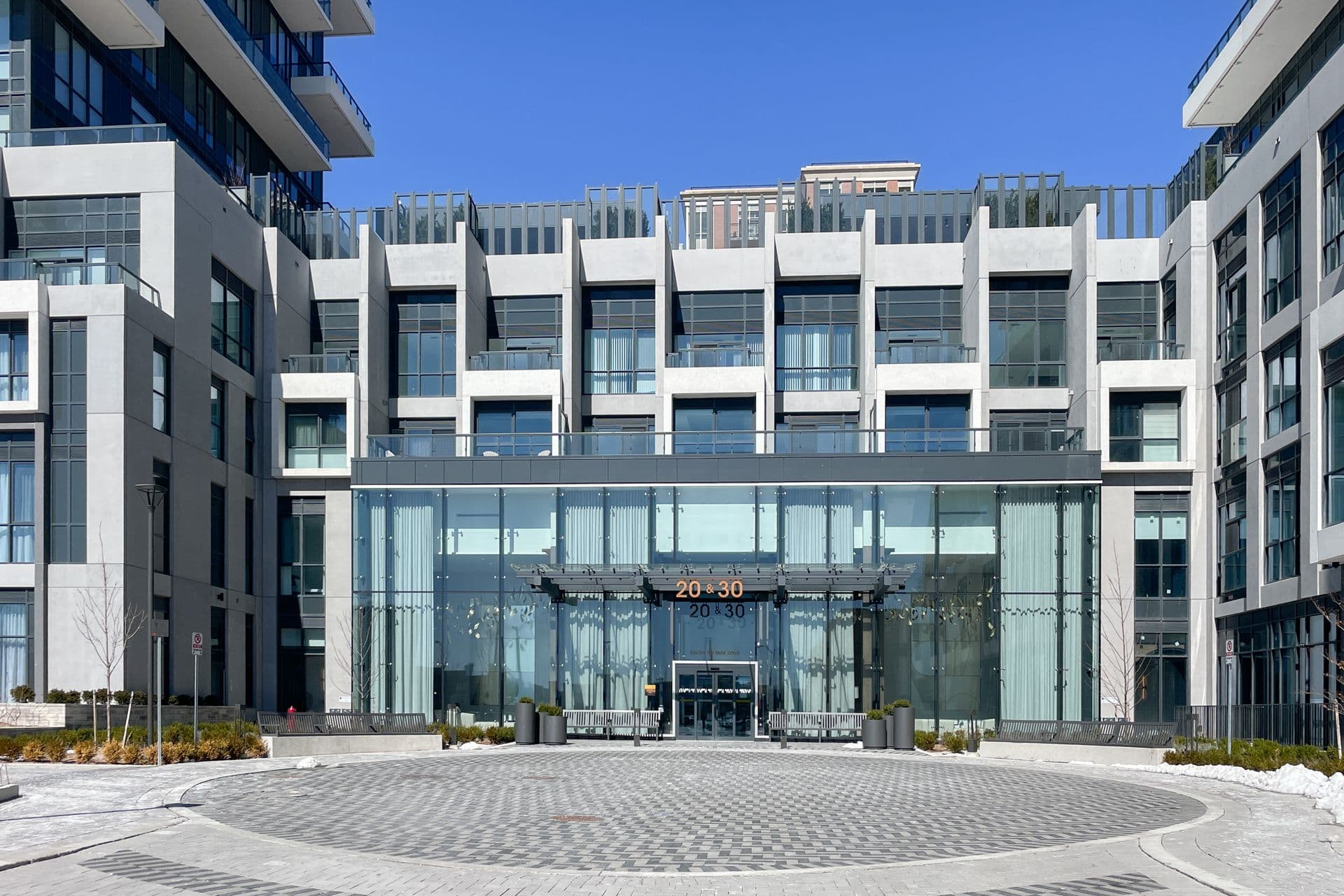 20 Inn On The Park Drive 635, Toronto C13, ON M3C 0P8