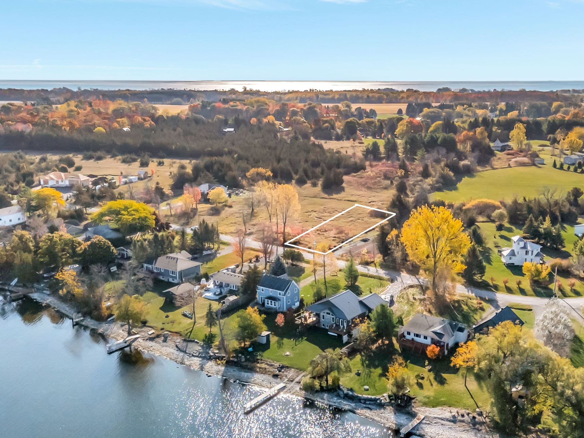 226 Prinyers Cove Crescent, Prince Edward County, ON K0K 2T0