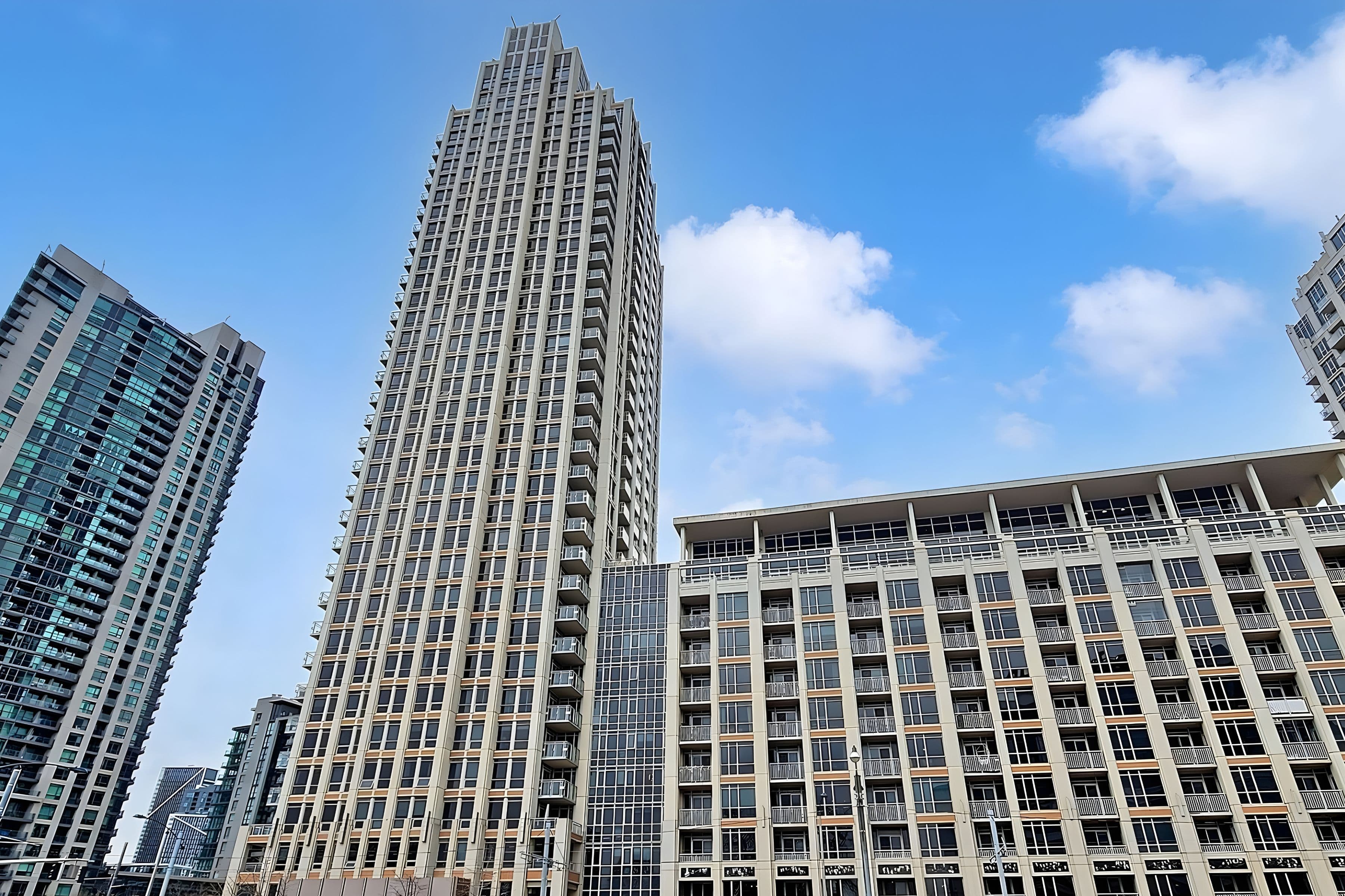 628 Fleet Street 722, Toronto C01, ON M5V 1A8