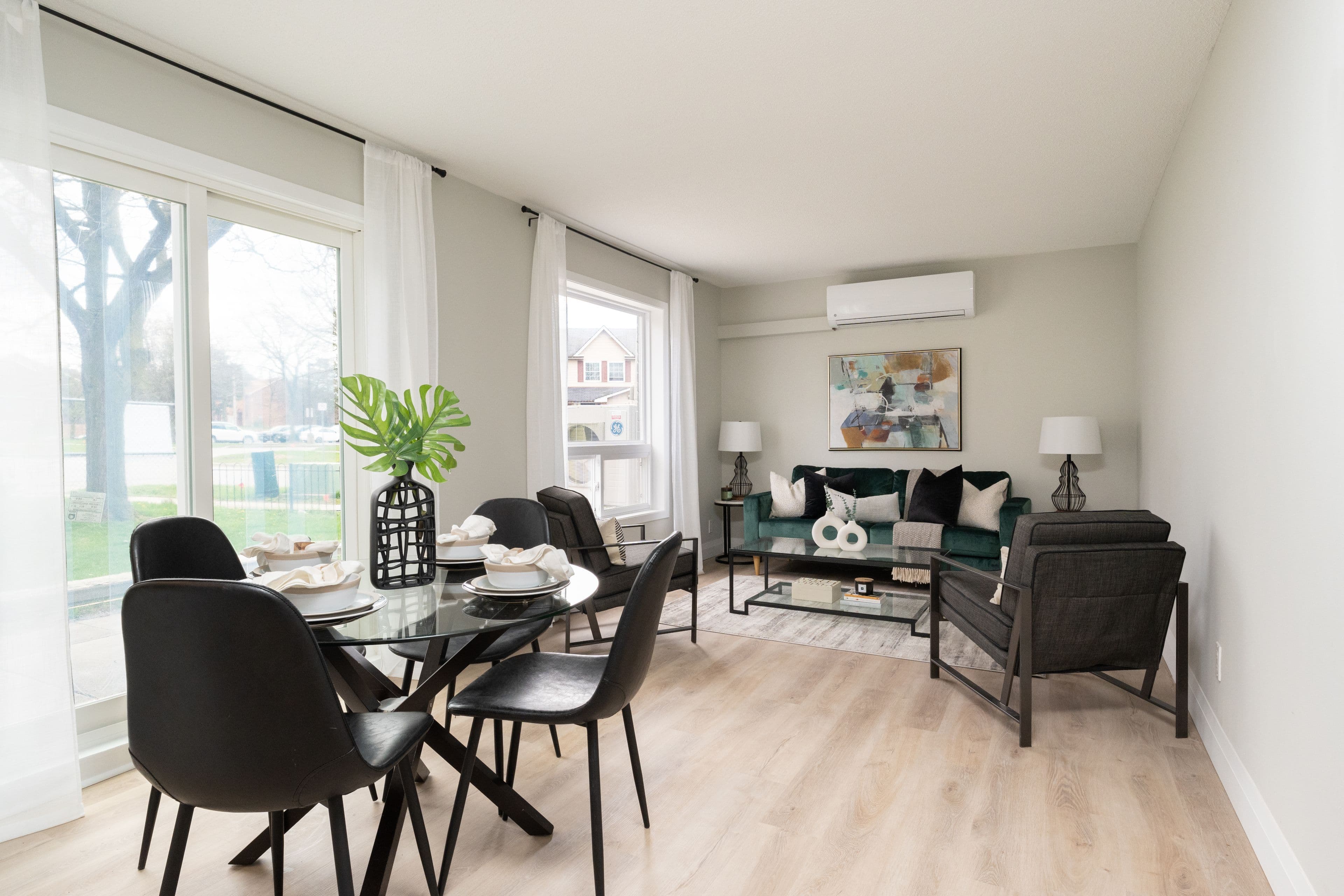 240 Ormond Drive C7, Oshawa, ON L1G 6T5