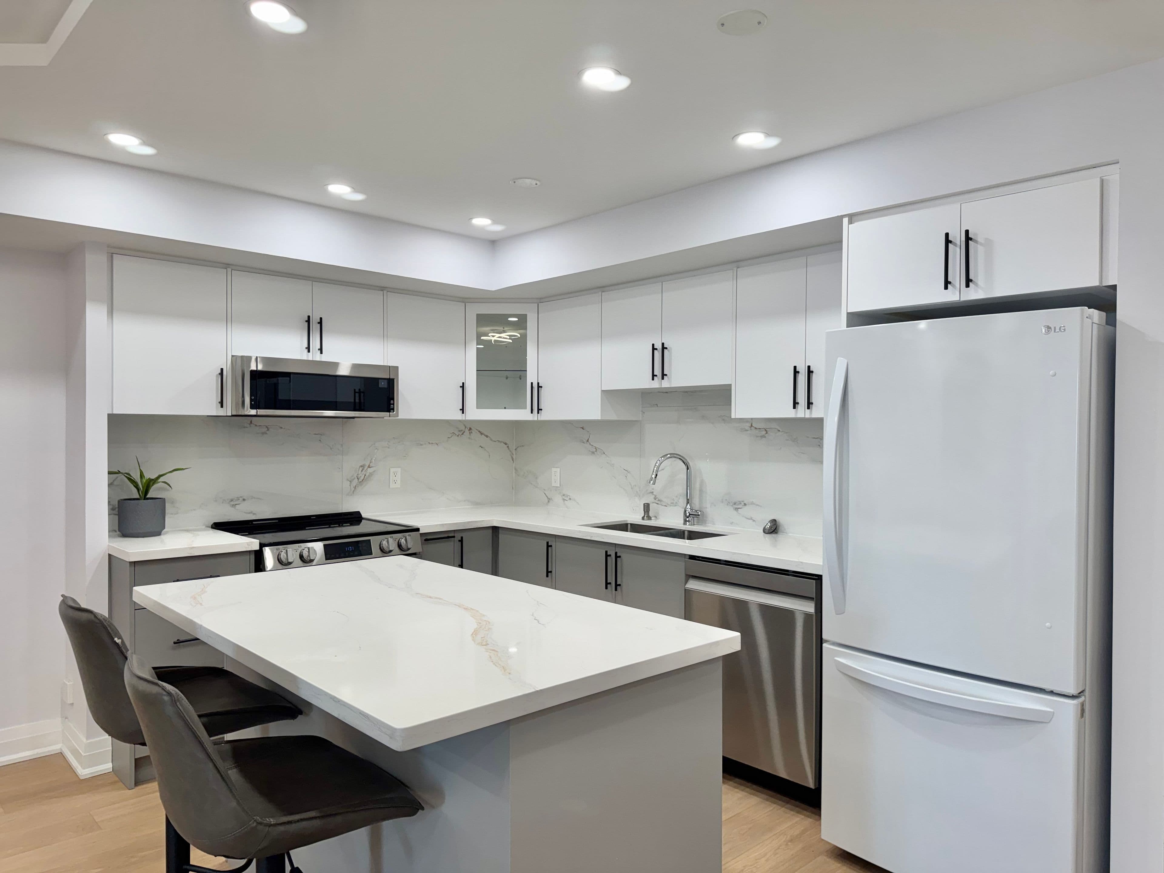 25 The Esplanade N/A 1212, Toronto C08, ON M5E 1W5