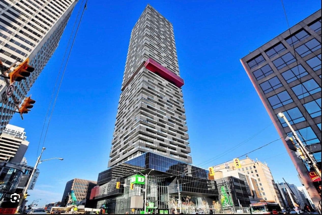 8 Eglinton Avenue E 1912, Toronto C03, ON M4P 0C1