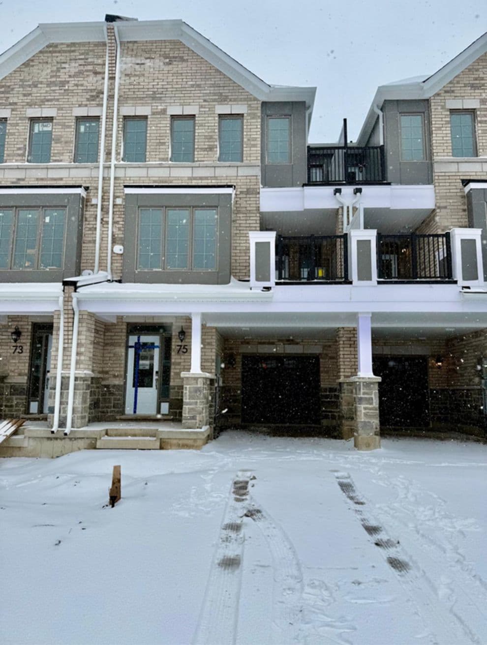 75 Vinewood Crescent, Barrie, ON L9J 1B4