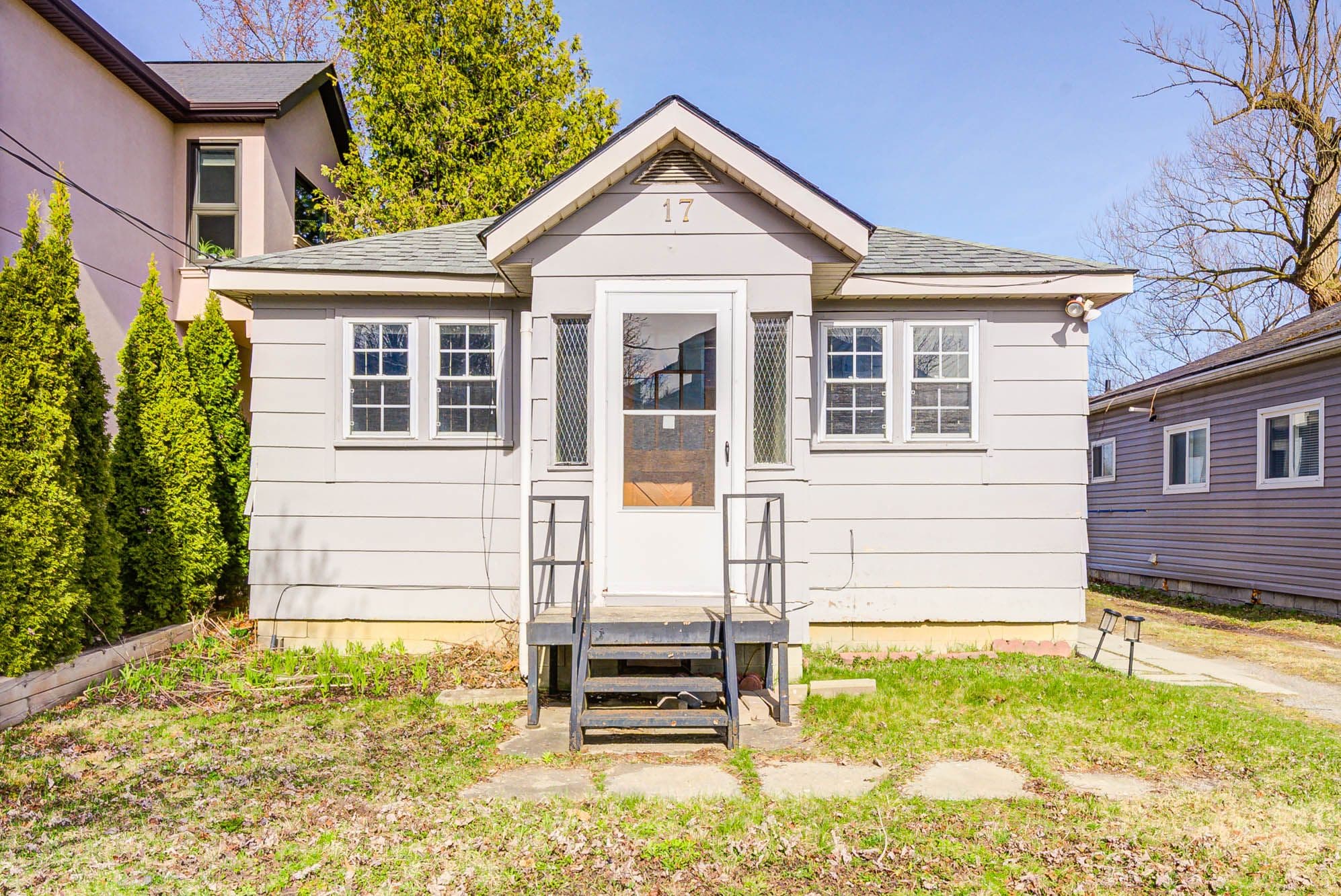 17 Willowbank Avenue, Richmond Hill, ON L4E 3B4