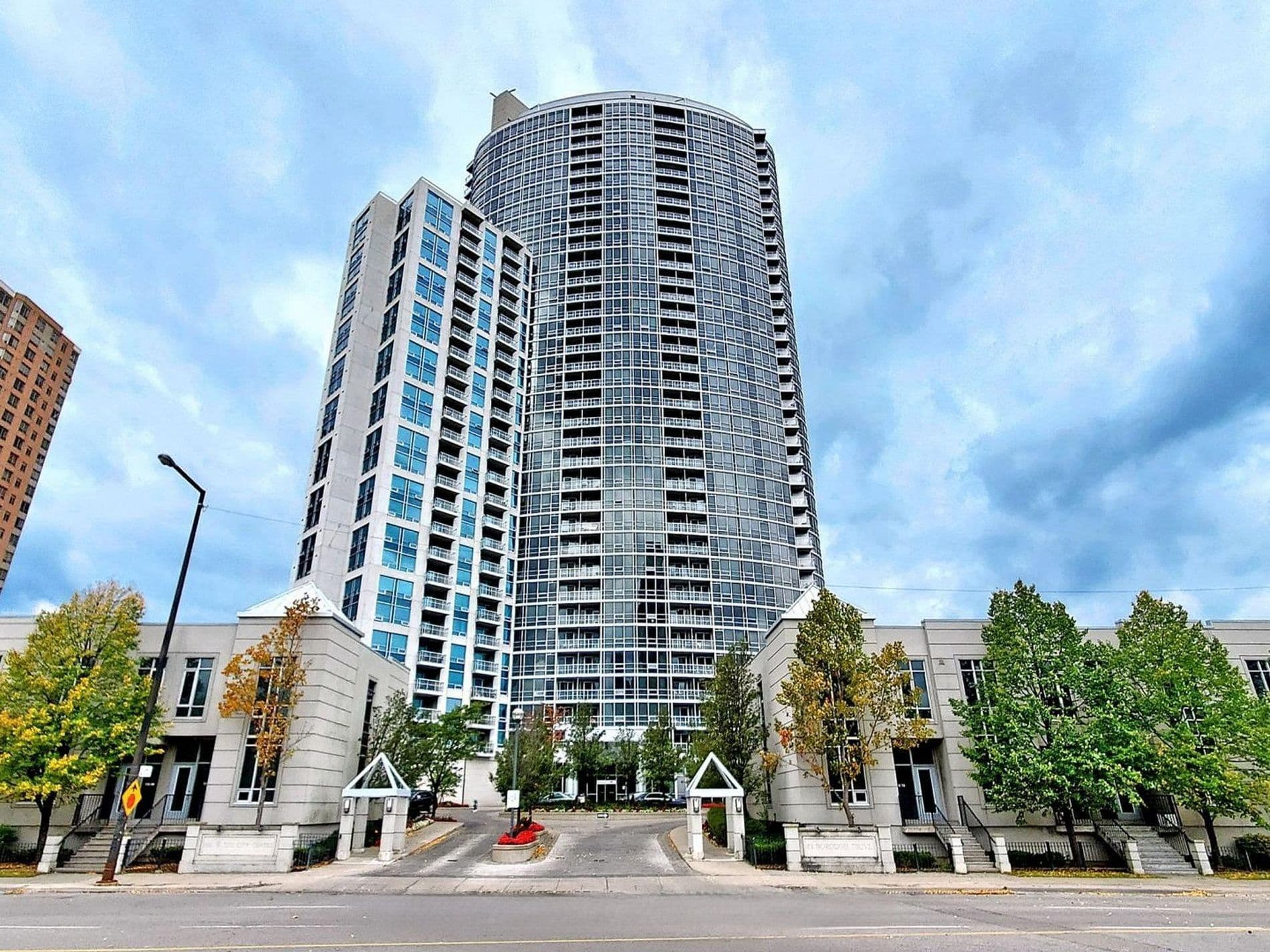 83 Borough Drive 2311, Toronto E09, ON M1P 5E4