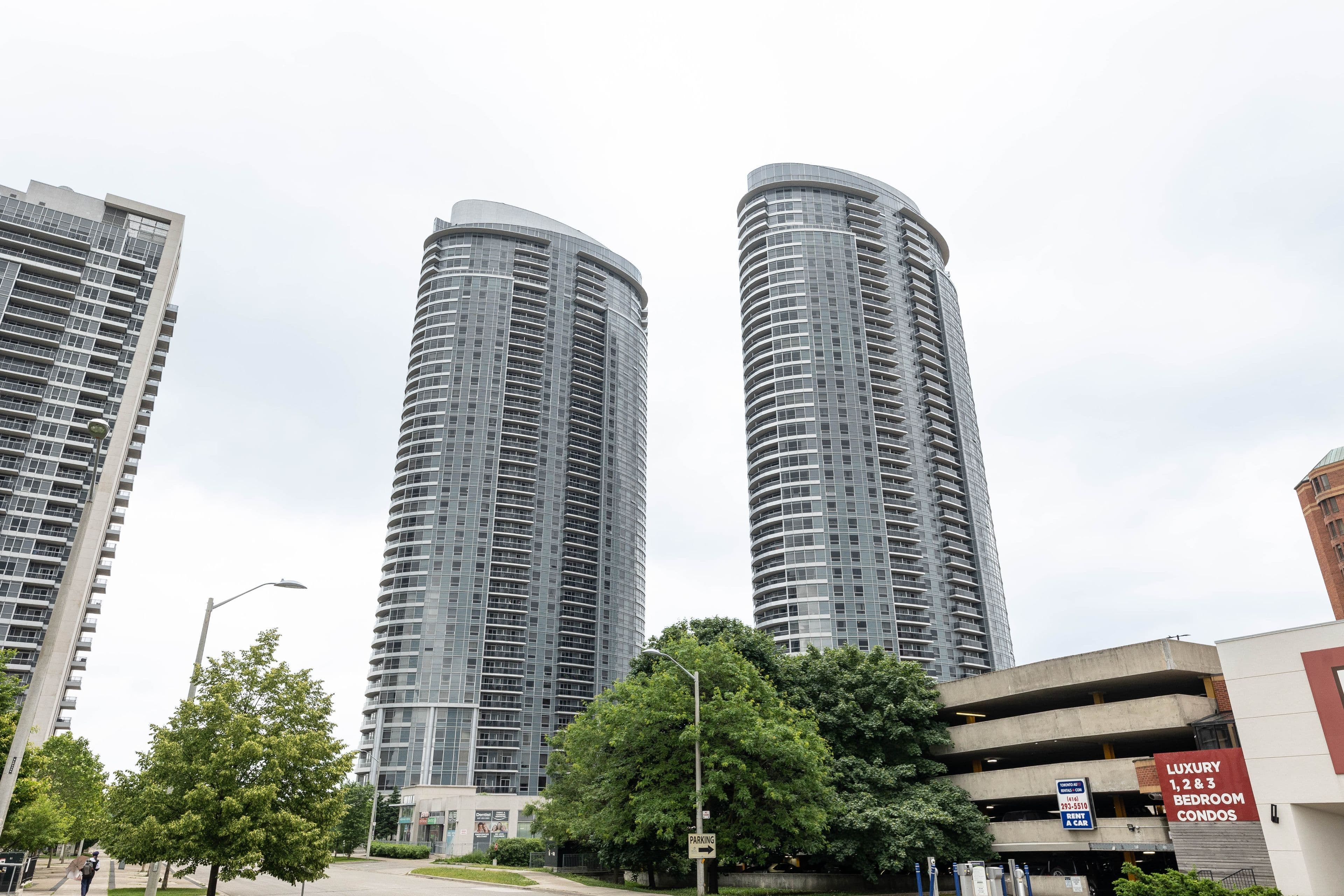 125 Village Green Square 3910, Toronto E05, ON M1S 0L1