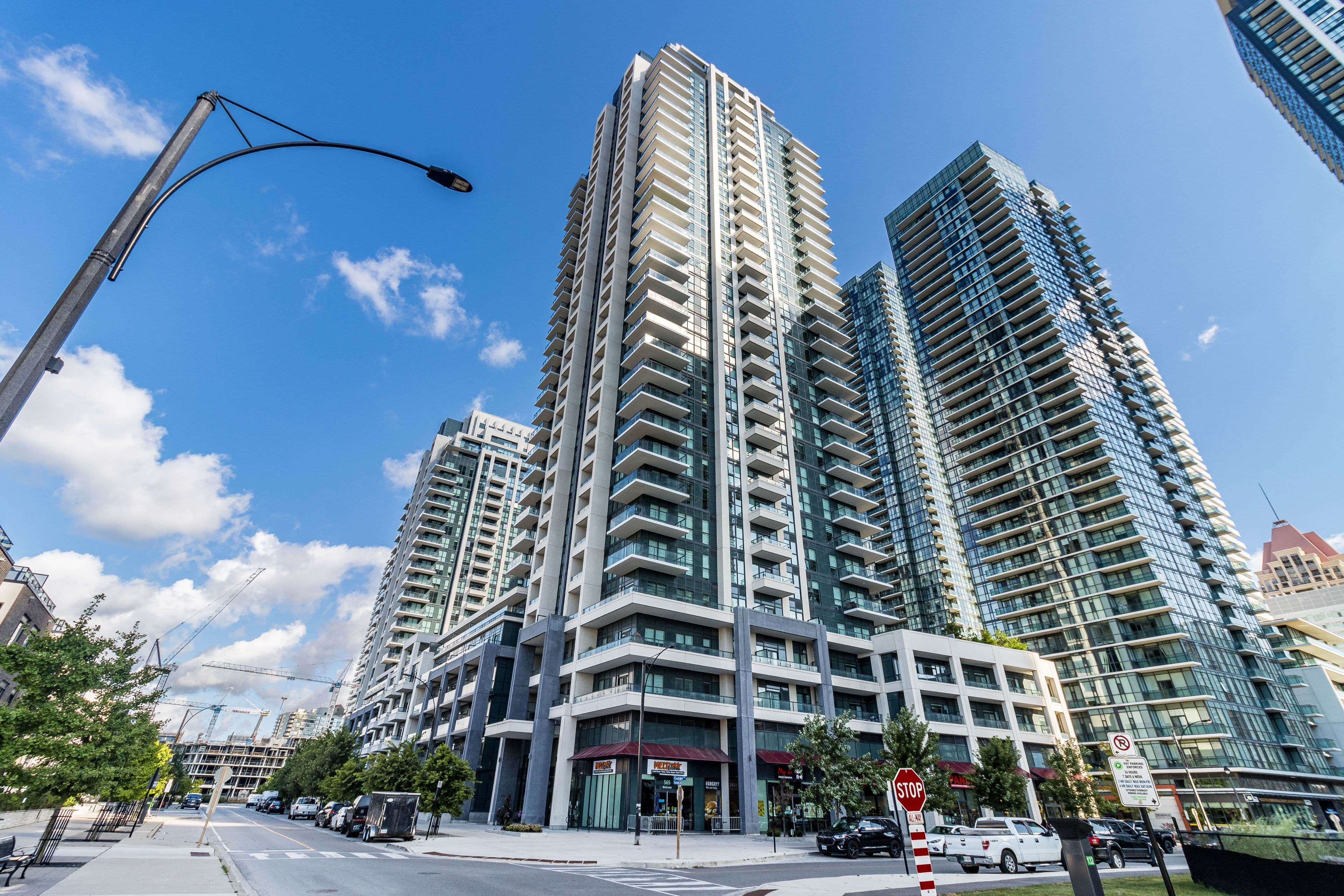 4055 parkside Village Drive 1216, Mississauga, ON L5B 0K8