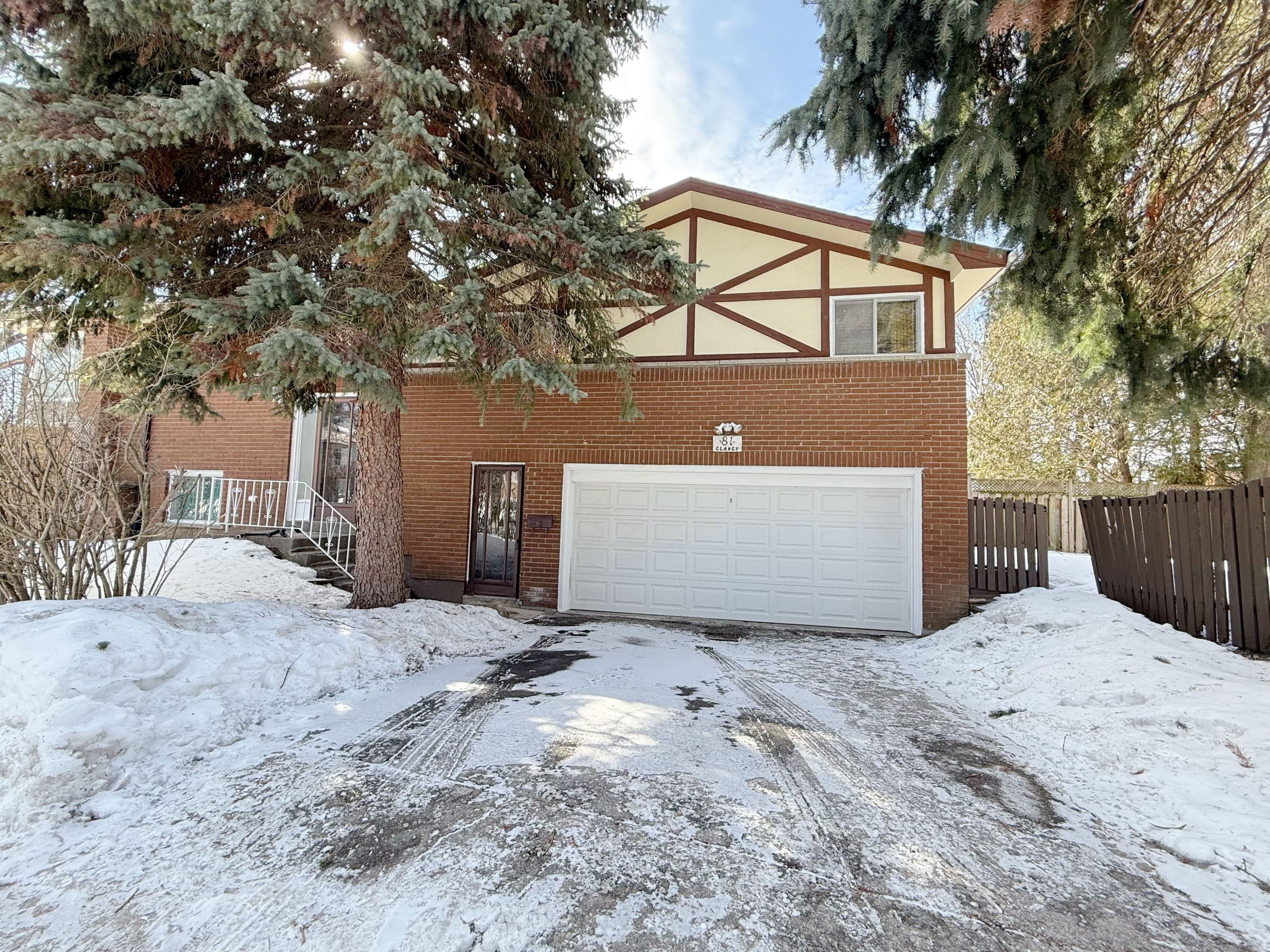 81 Clancy Drive, Toronto C15, ON M2J 2V7