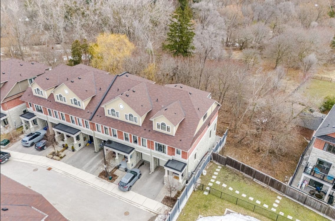 57 Hiawatha Court, Vaughan, ON L4L 0J2