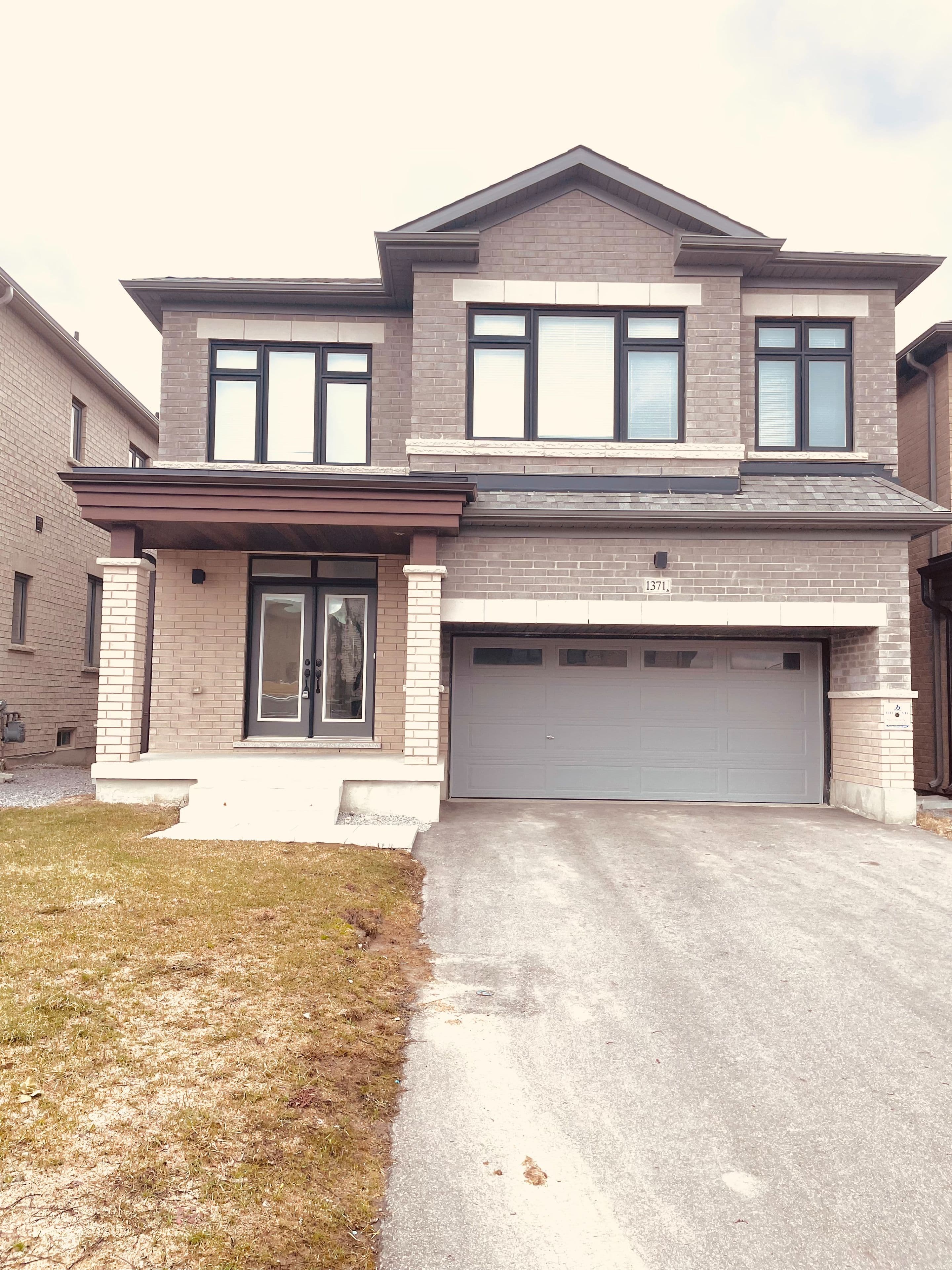 1371 Klondike Court, Oshawa, ON L1H 8L7