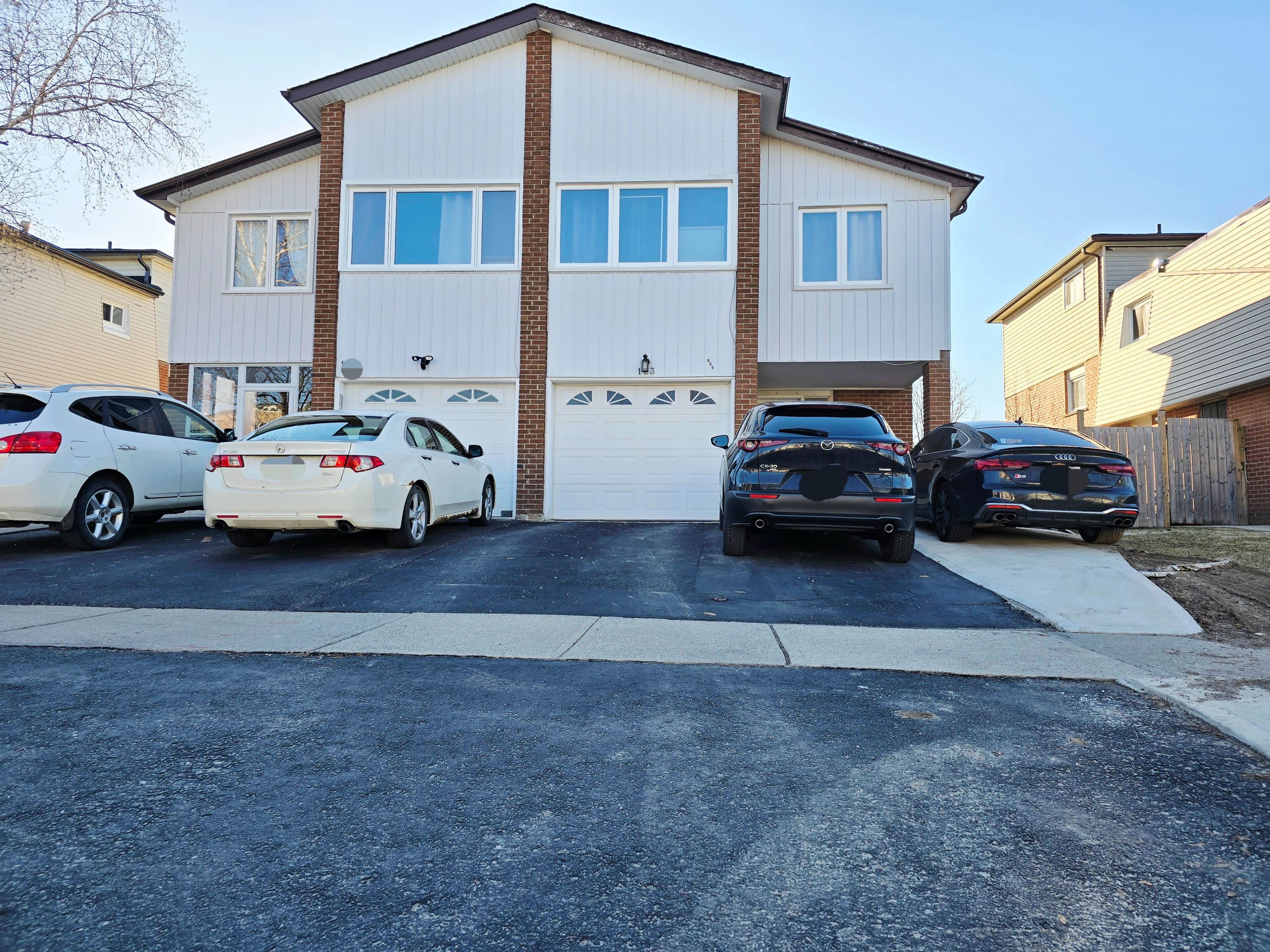 123 Kingswood Drive MAIN, Brampton, ON L6V 2X5