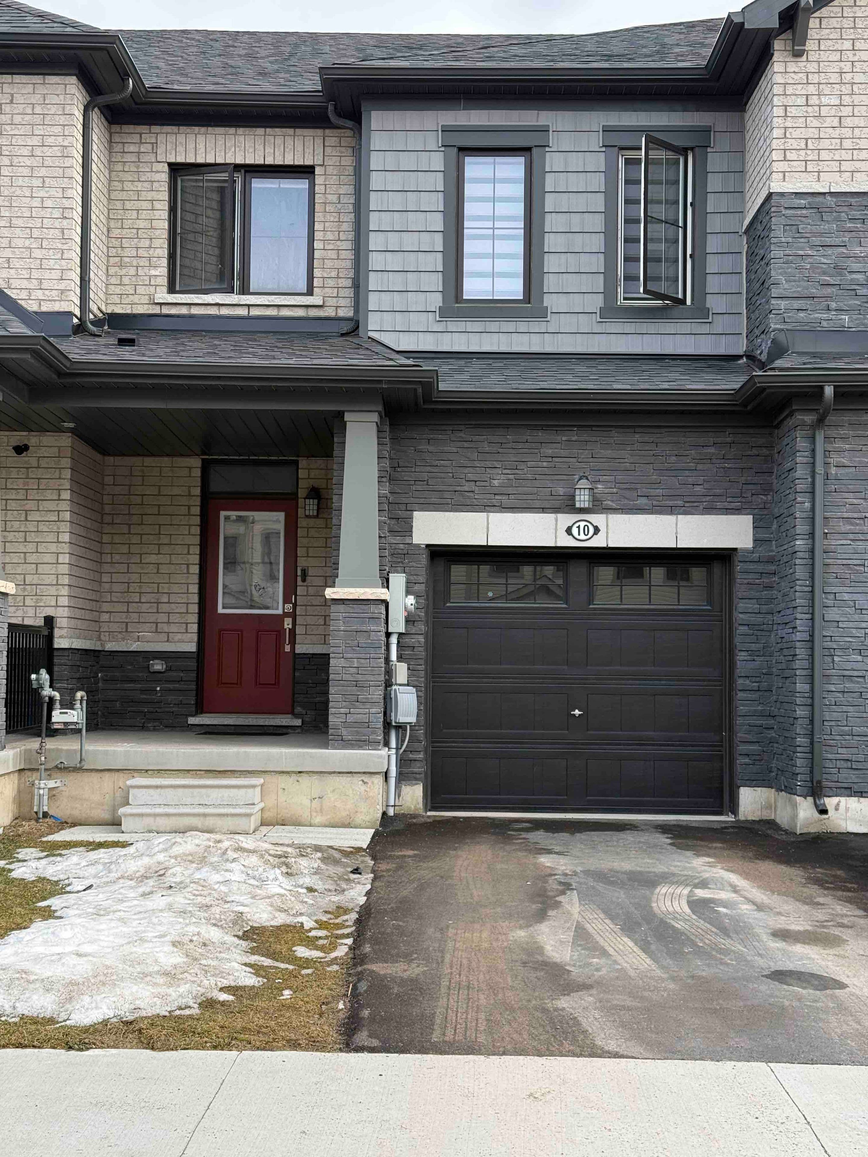 10 Daisy Lane, Thorold, ON L0S 1K0