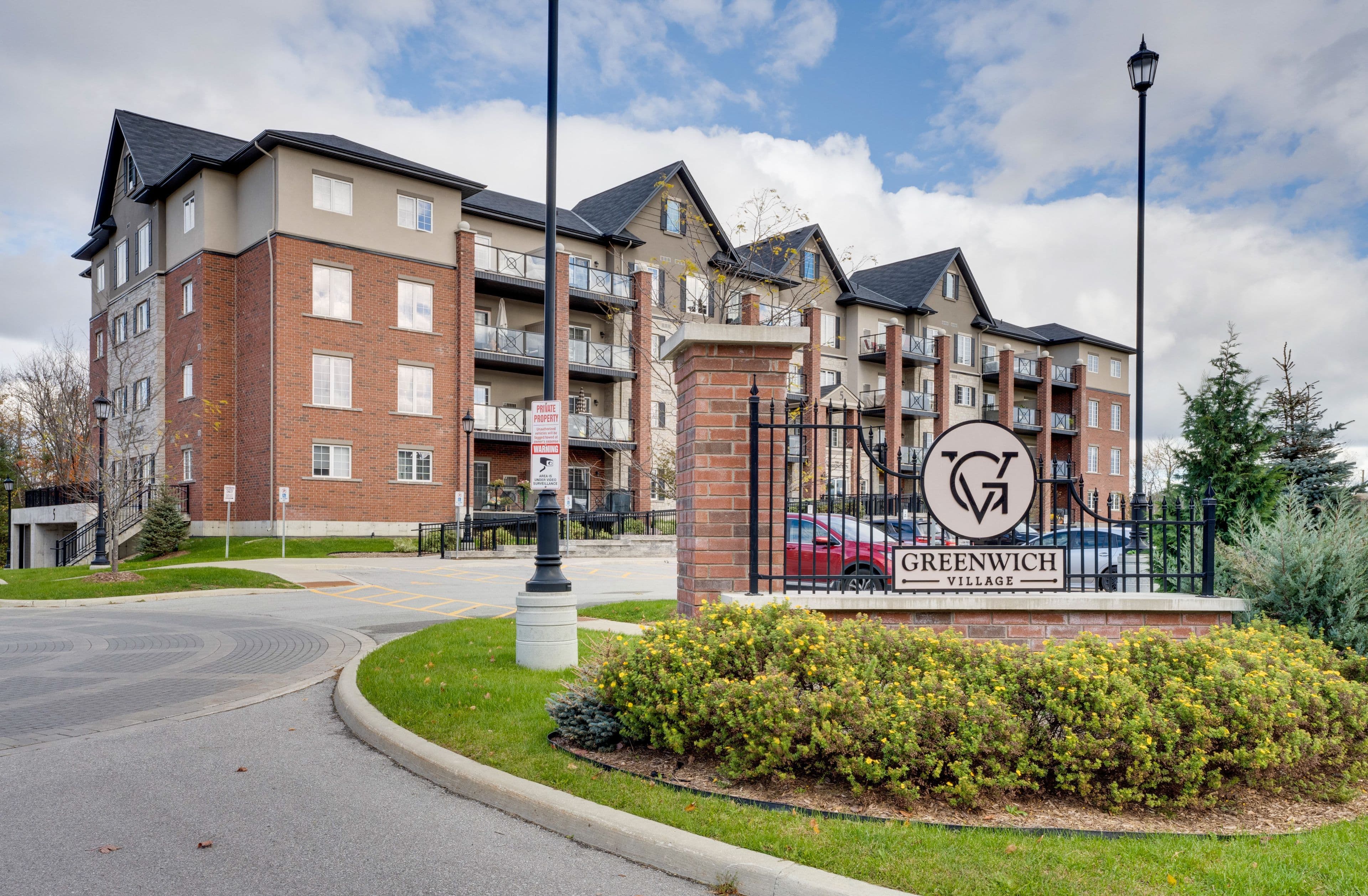 5 Greenwich Street 301, Barrie, ON L4N 7Y8