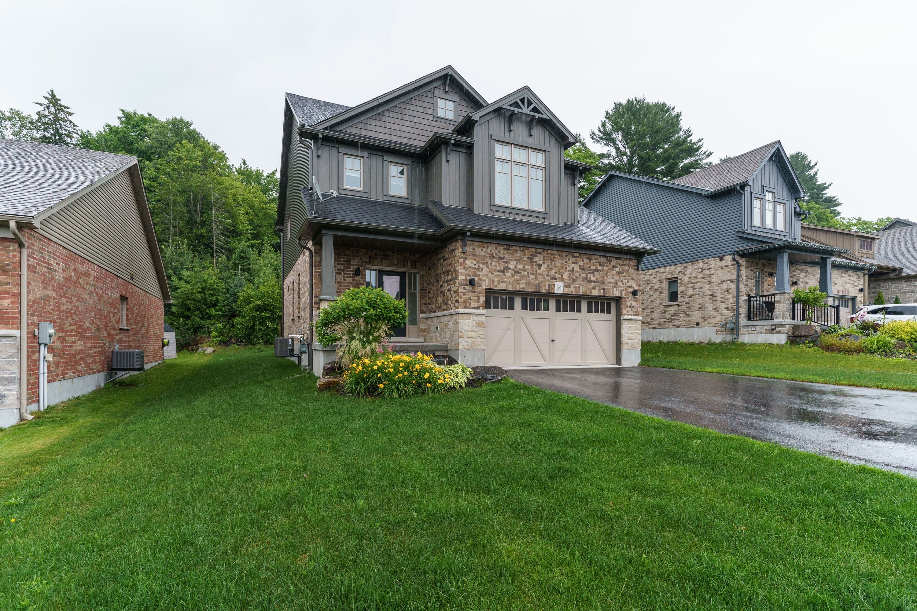 14 Braeside Crescent, Huntsville, ON P1H 0C6