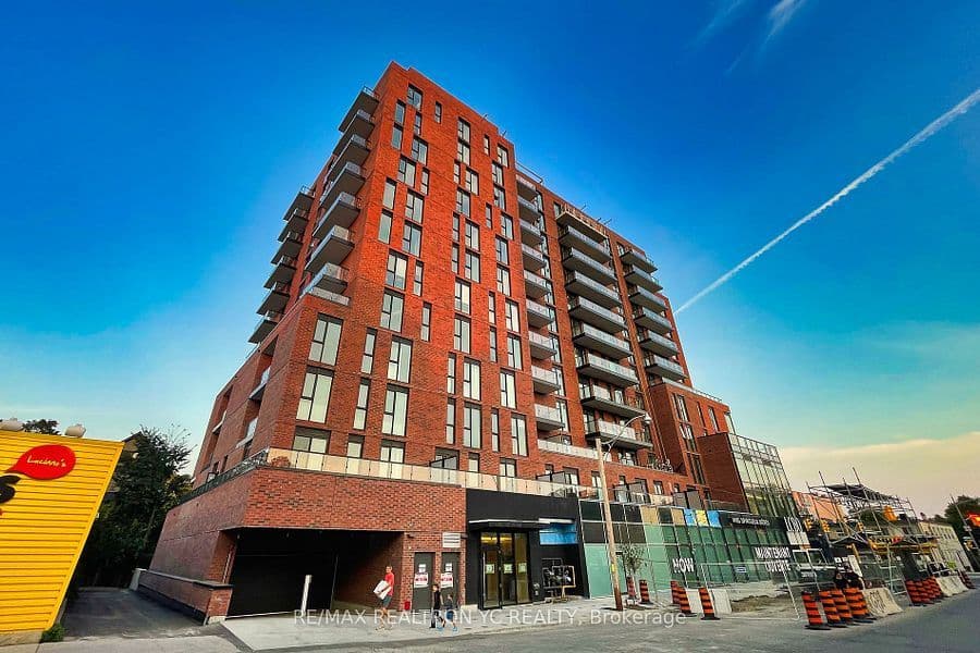 185 Alberta Avenue 805, Toronto C03, ON M6C 0A5