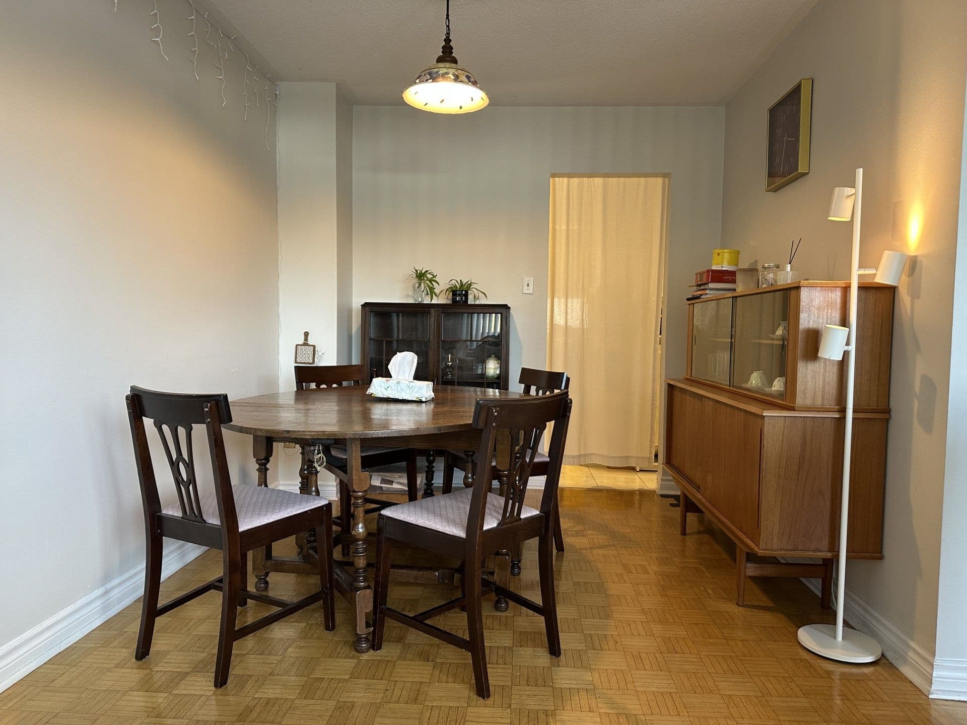 78 Castlebury Crescent 8, Toronto C15, ON M2H 1W8