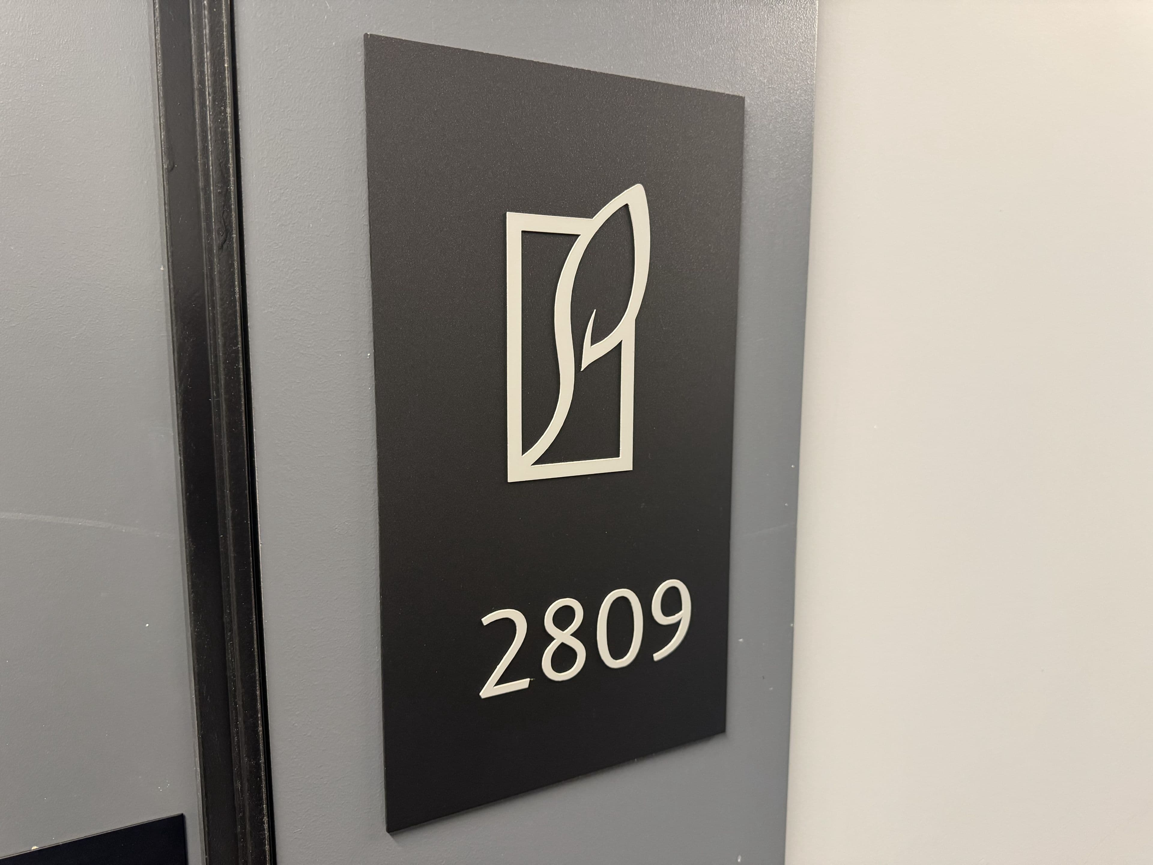 4130 Parkside Village Drive 2809, Mississauga, ON L5B 3M8