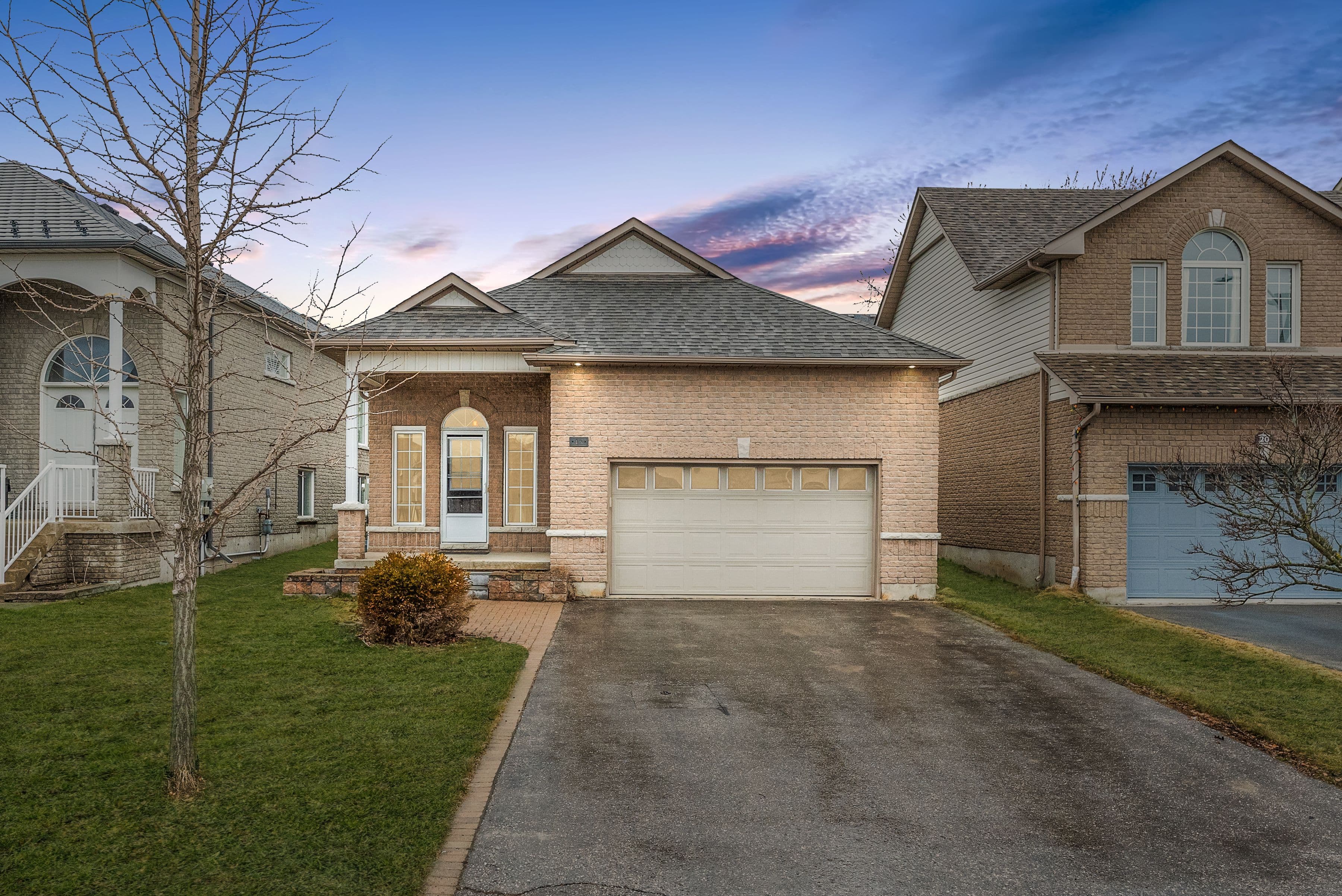 16 Aylesworth Avenue, Clarington, ON L1E 3H2