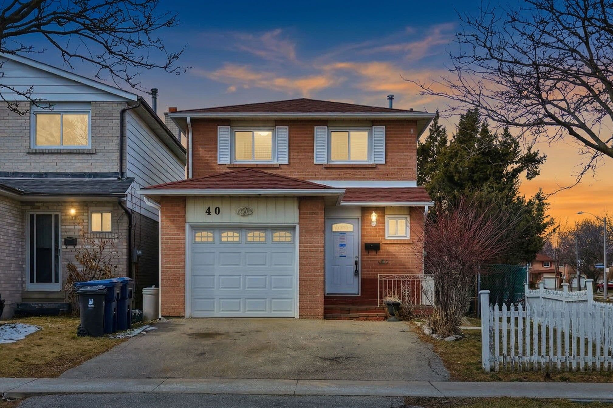 40 Glen Hollow Avenue, Toronto W10, ON M9W 6C6