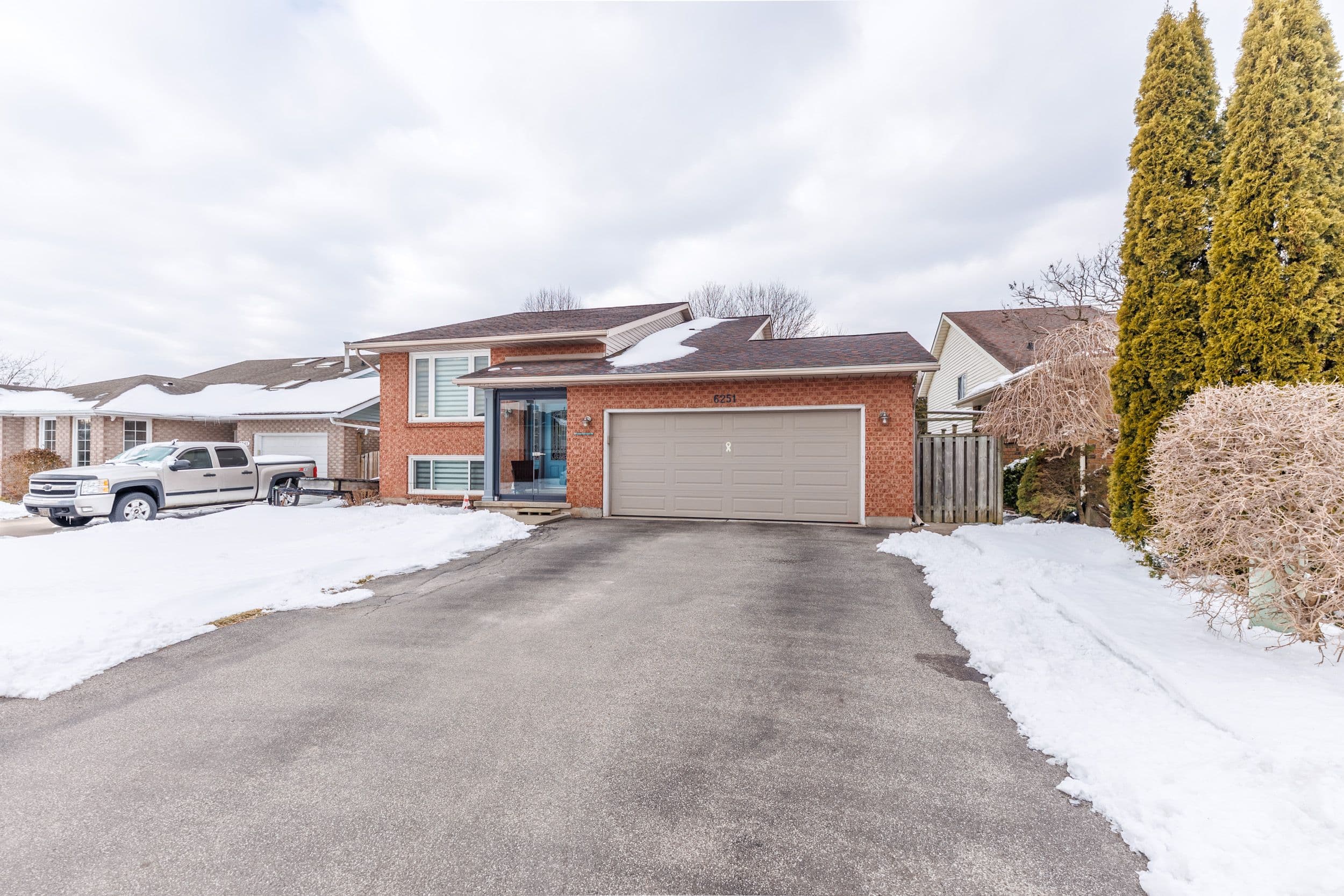 6251 Sherri Avenue, Niagara Falls, ON L2H 2W7