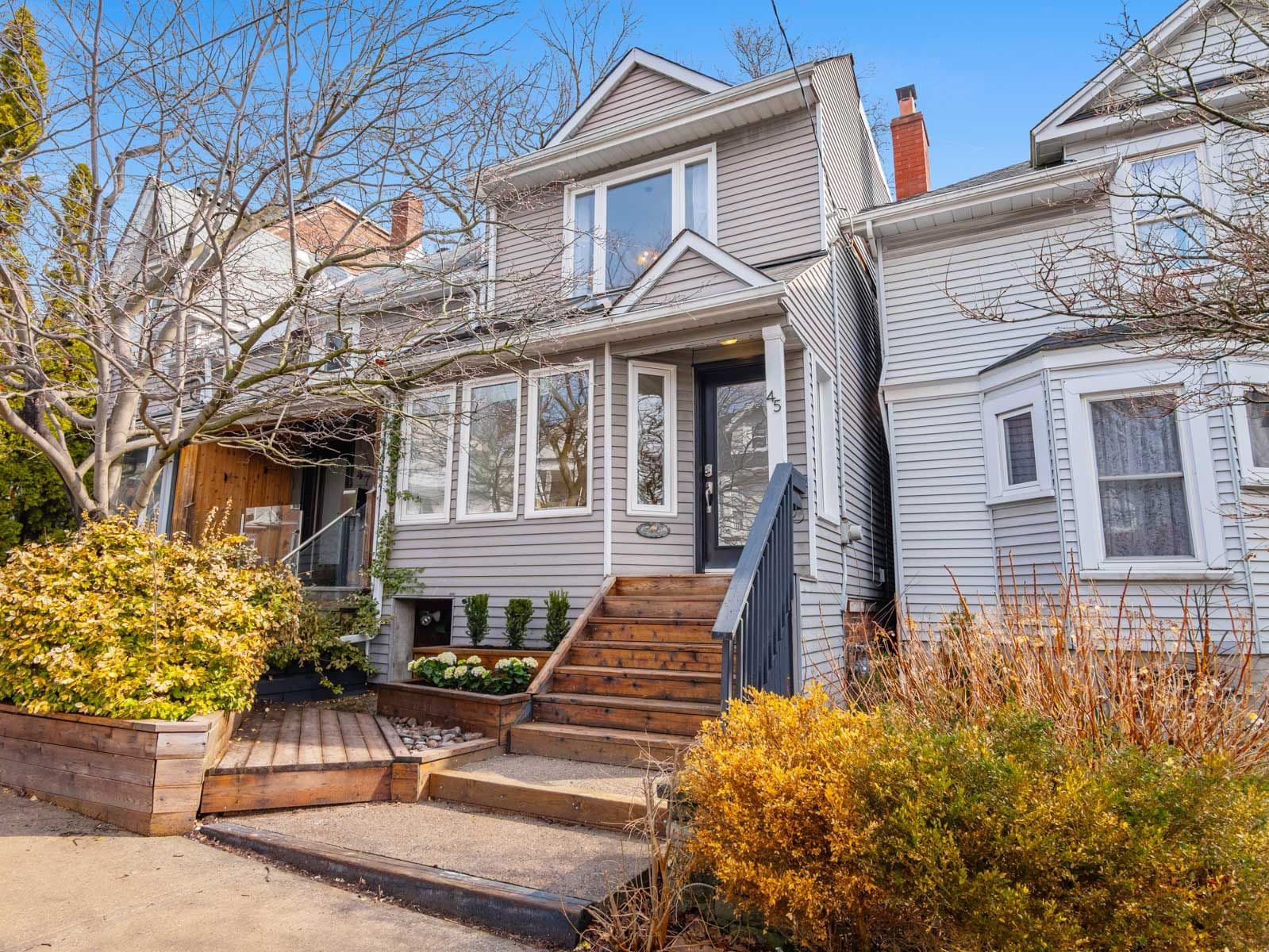 45 Wheeler Avenue, Toronto E02, ON M4L 3V3