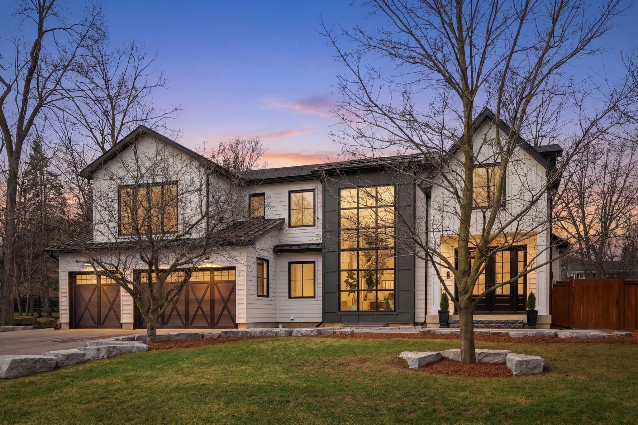 136 ROCKCLIFFE Road, Hamilton, ON L9H 7H3