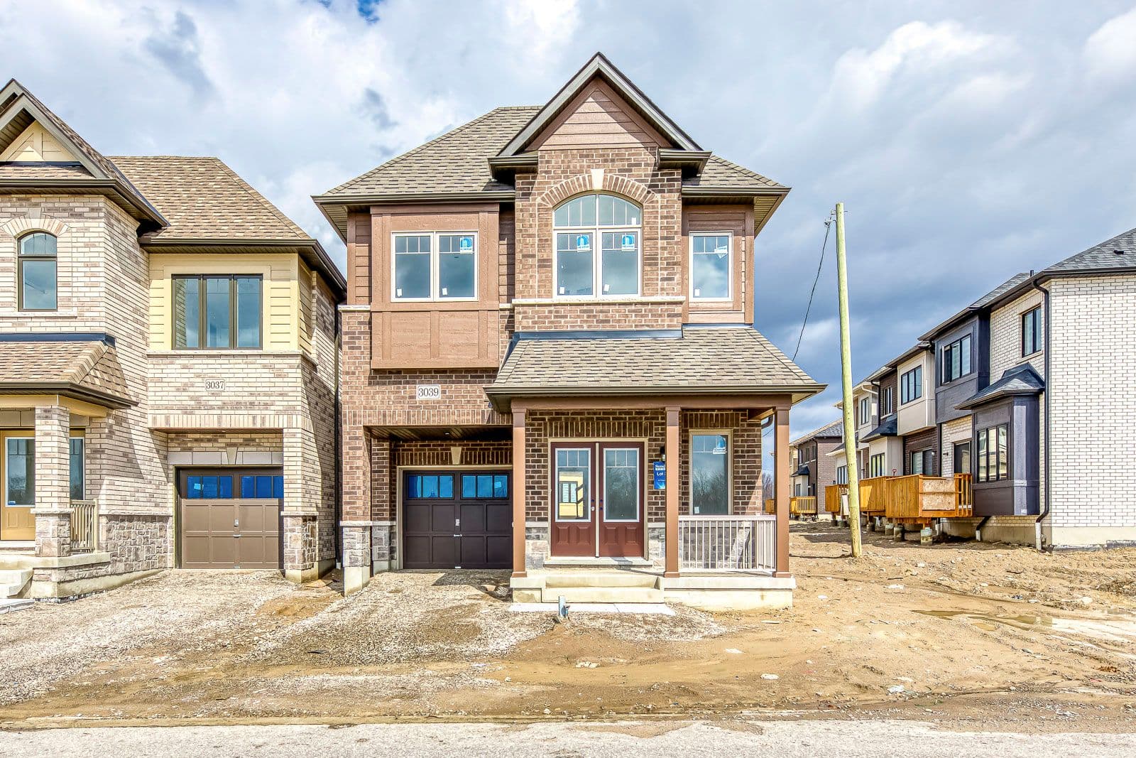 3039 Turtlecreek Place, Pickering, ON L1X 0V1
