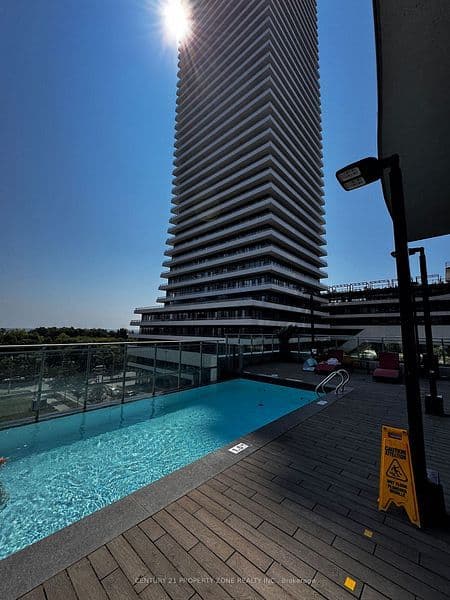 33 Shore Breeze Drive 1310, Toronto W06, ON M8V 0G1