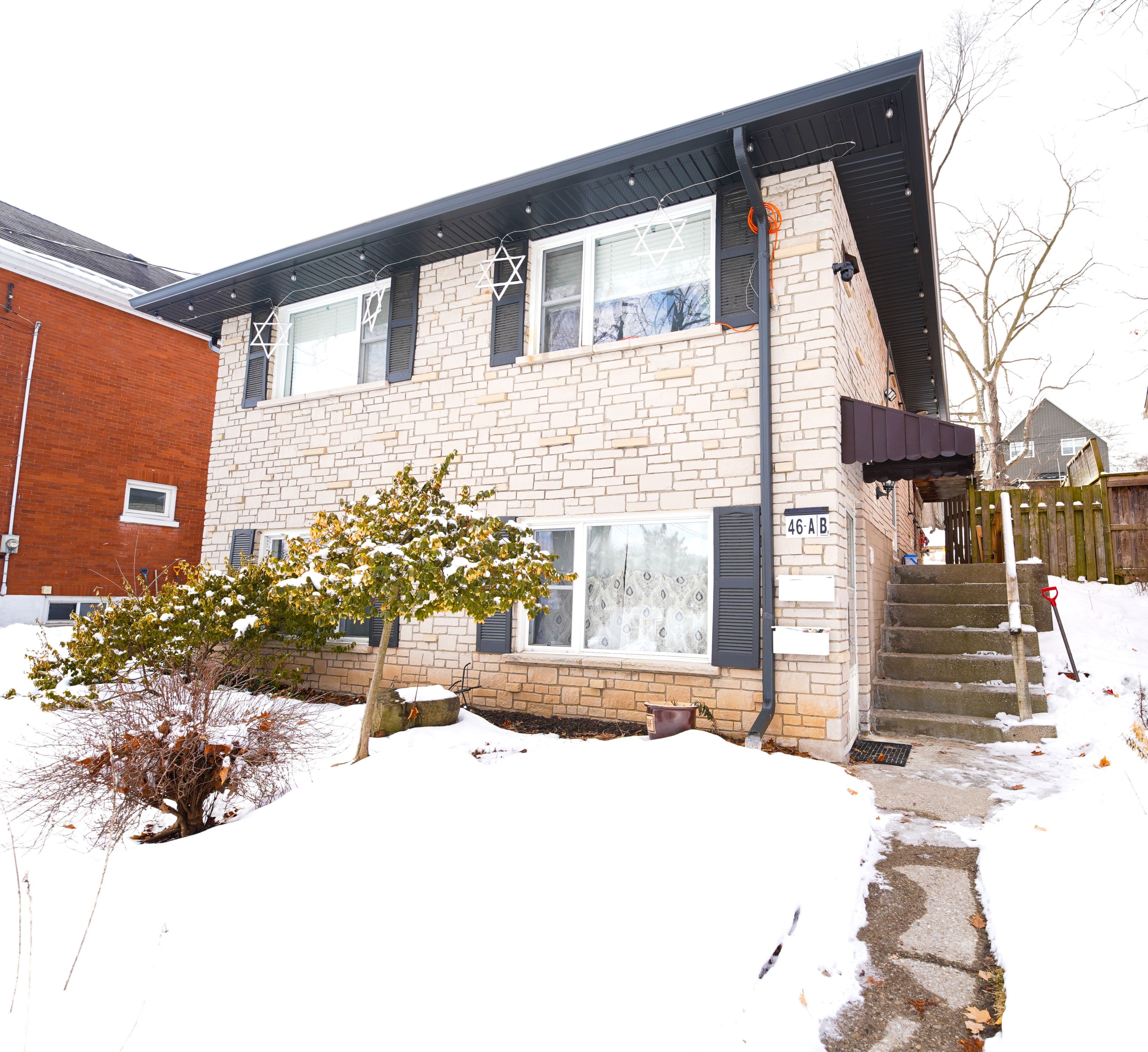 46 Forest Road, Cambridge, ON N1S 3B5