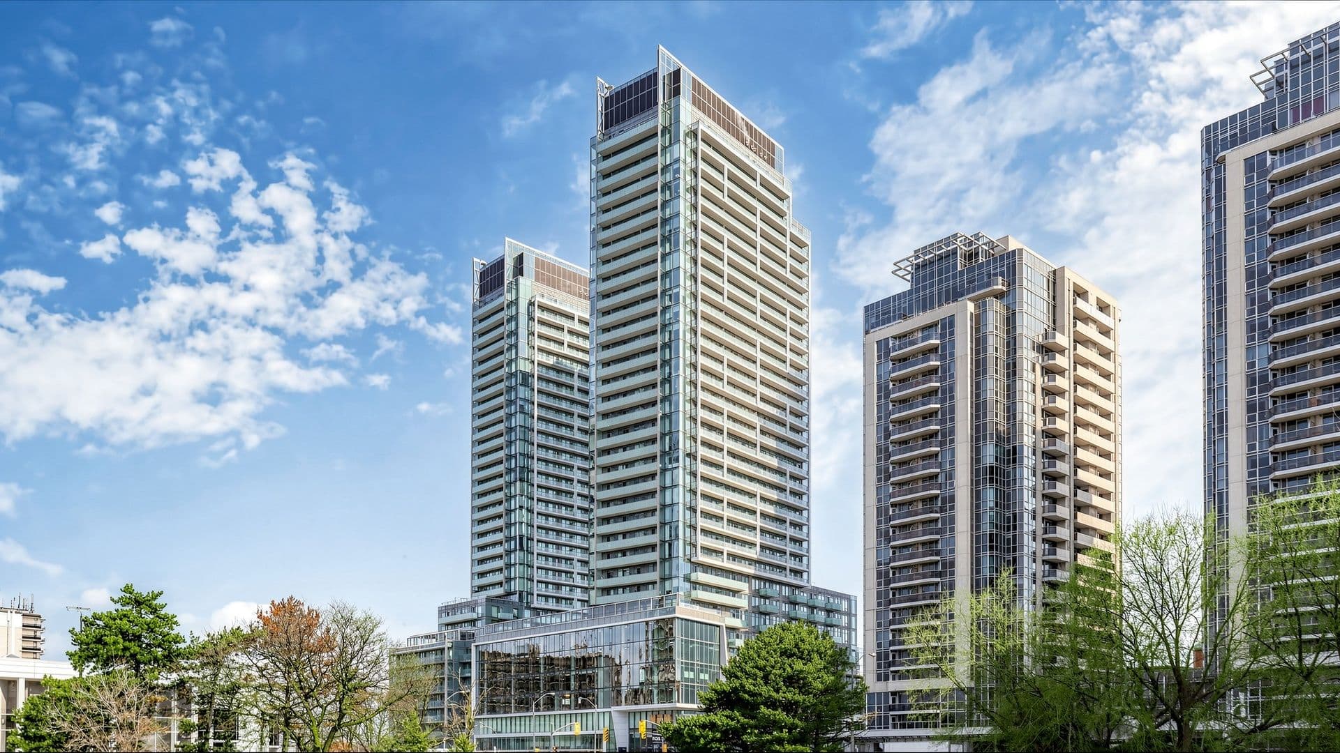 8 Olympic Garden Drive S3202, Toronto C14, ON M2M 0B9