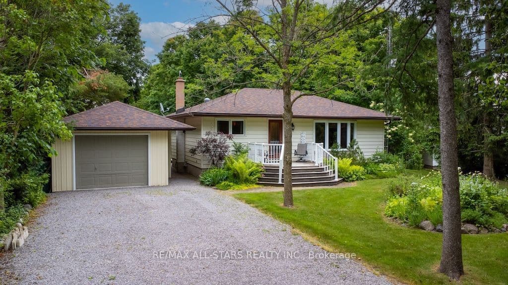 690 Post Road, Kawartha Lakes, ON K0L 2X0