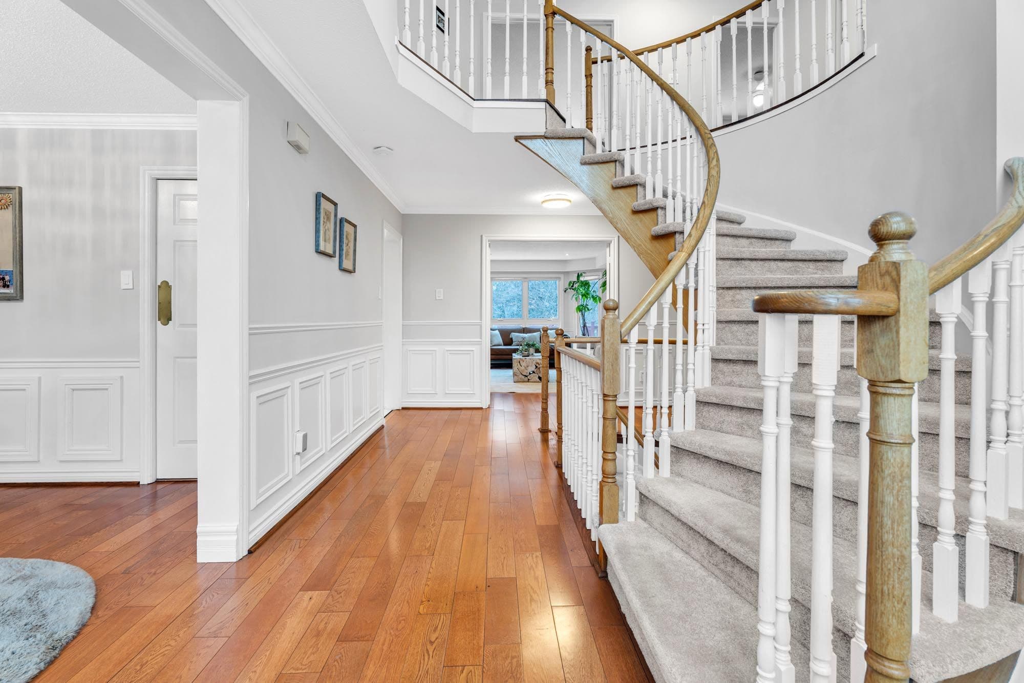 235 Kemano Road, Aurora, ON L4G 5Z1