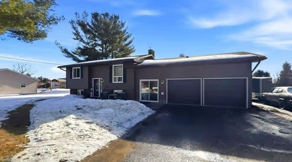 541 Mclachlin Road, McNab/Braeside, ON K0A 3L0