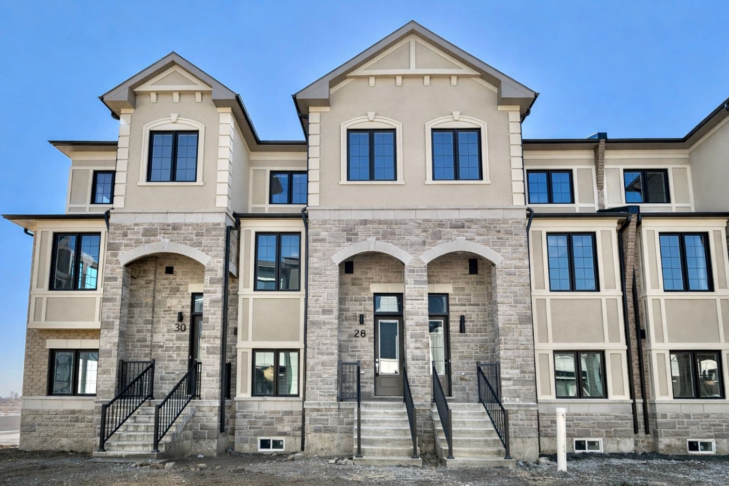 28 Bullata Lane, Richmond Hill, ON L4B 0J6