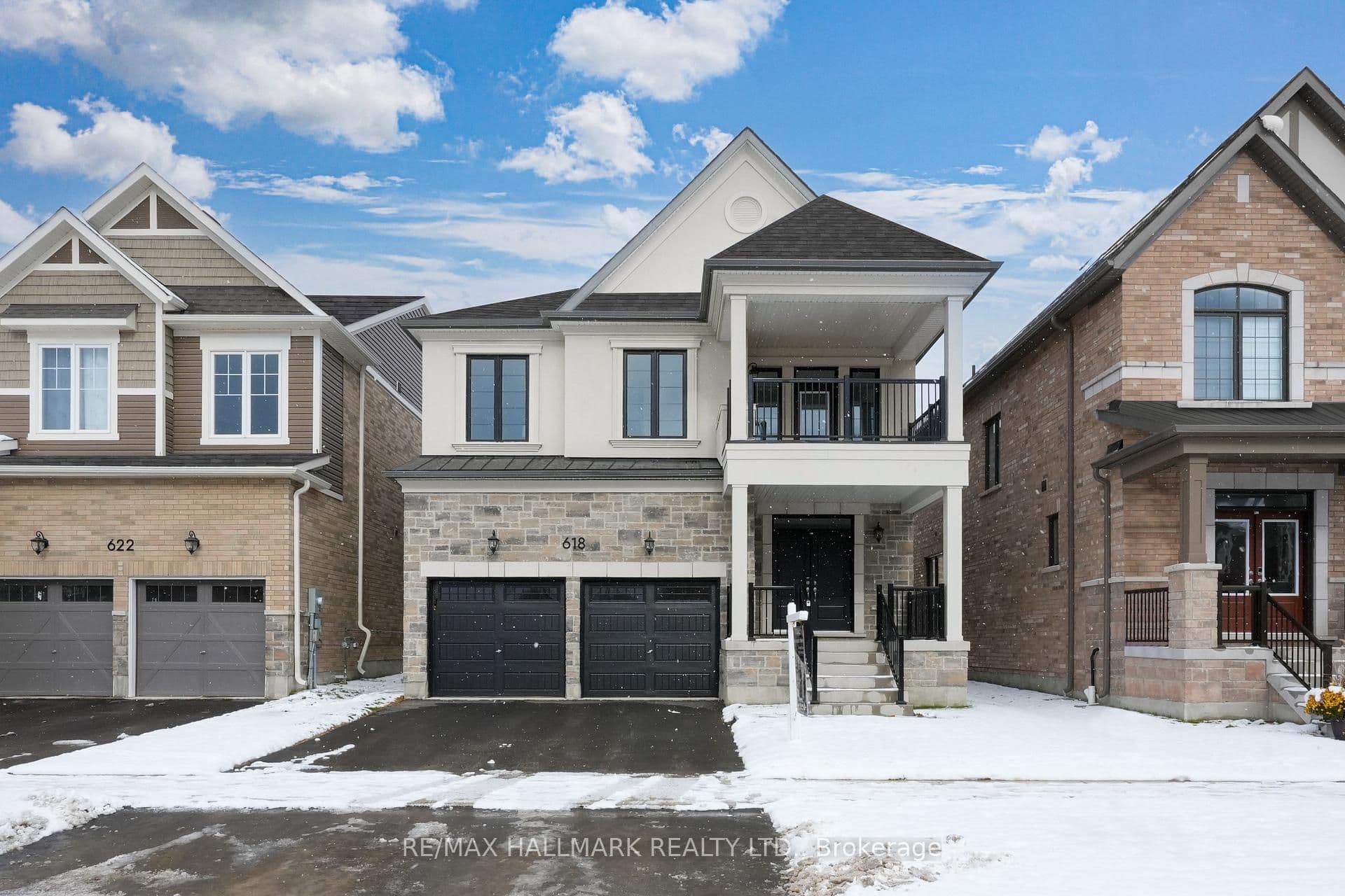 618 Newlove Street, Innisfil, ON L9S 0S2