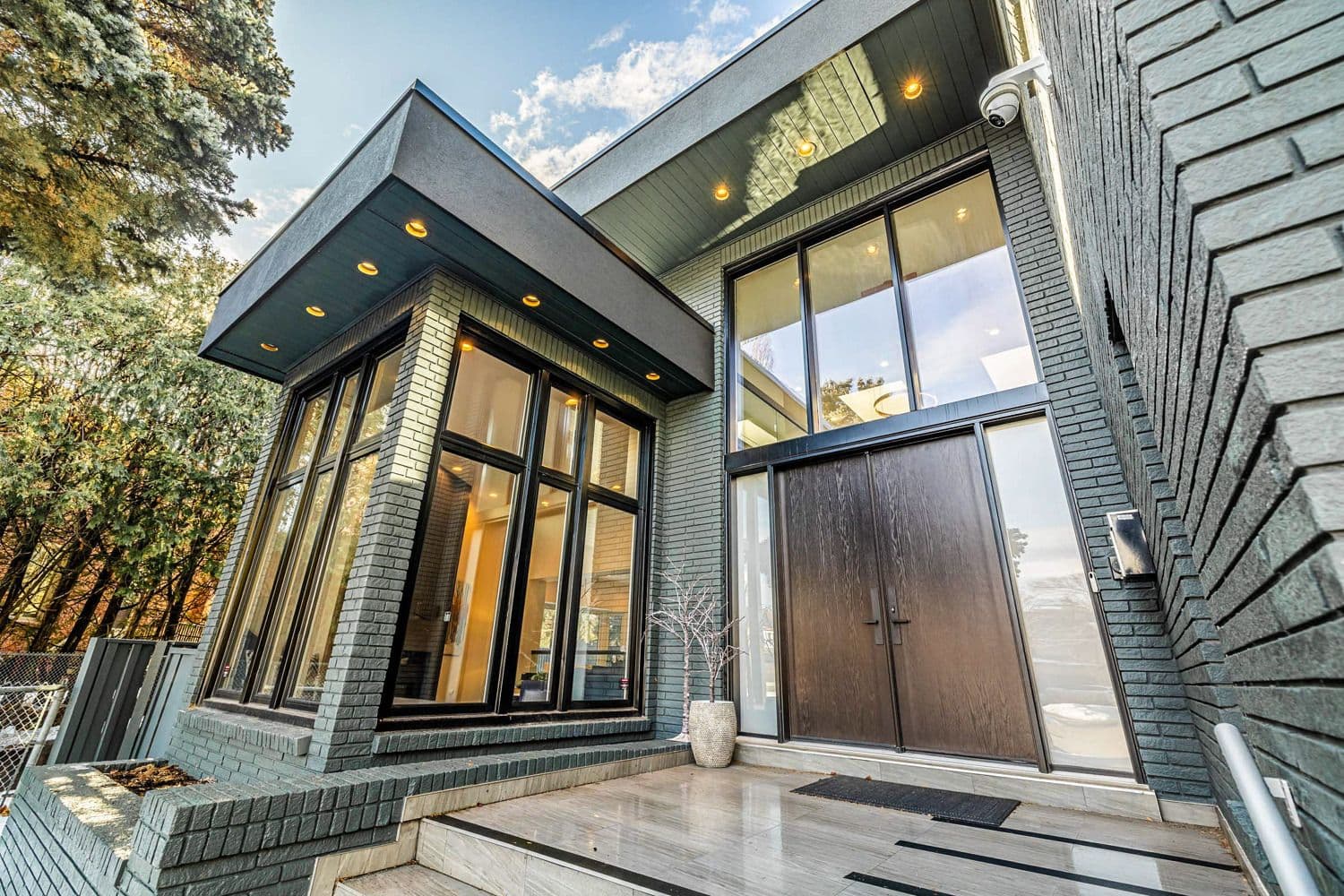 97 Clarinda Drive, Toronto C15, ON M2K 2V2