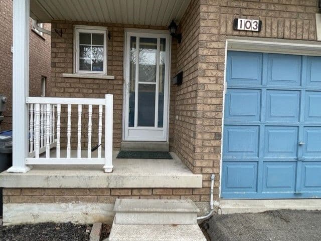 103 Cadillac Crescent, Brampton, ON L7A 3B5