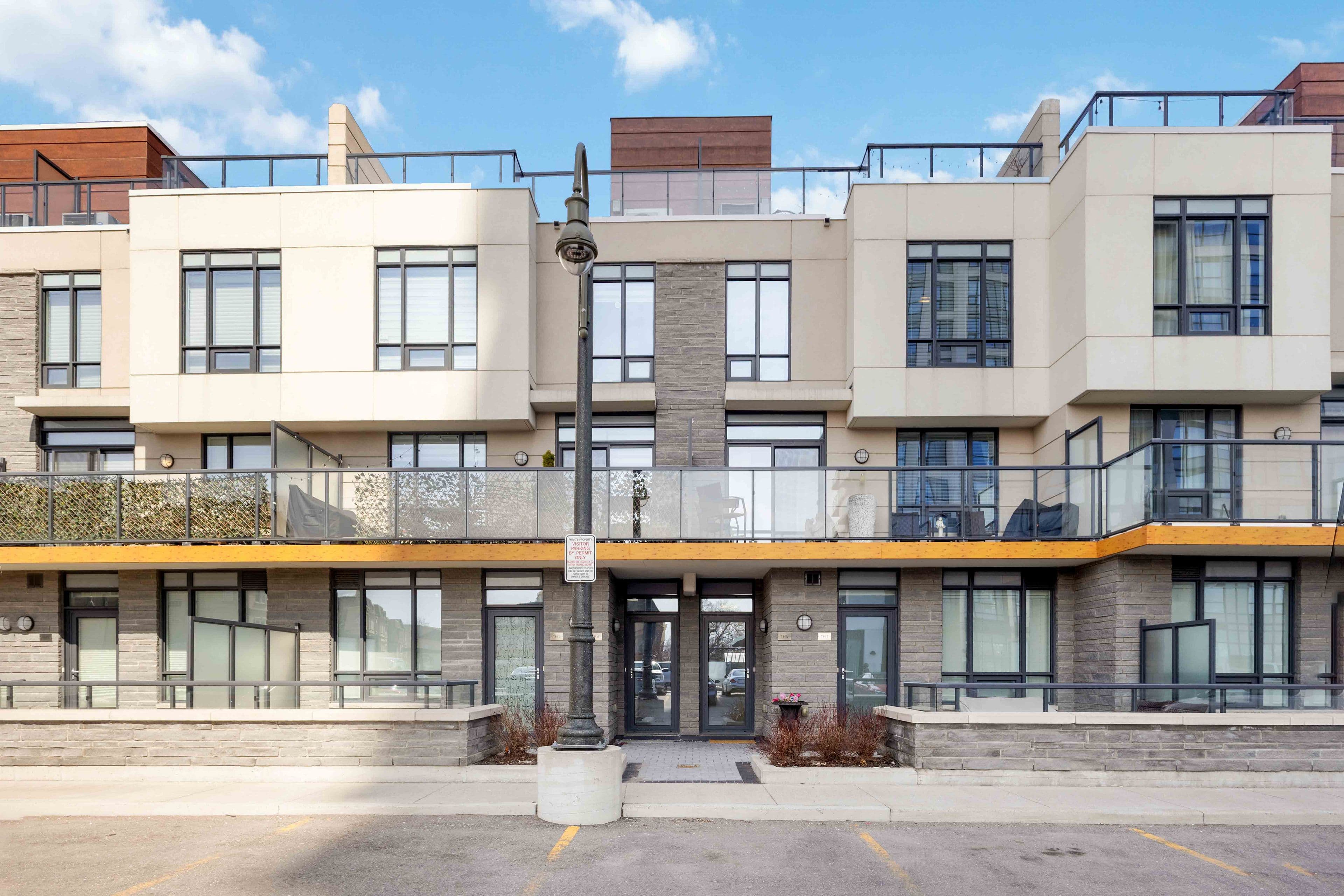 1245 Bayly Street Th 8, Pickering, ON L1W 0B5