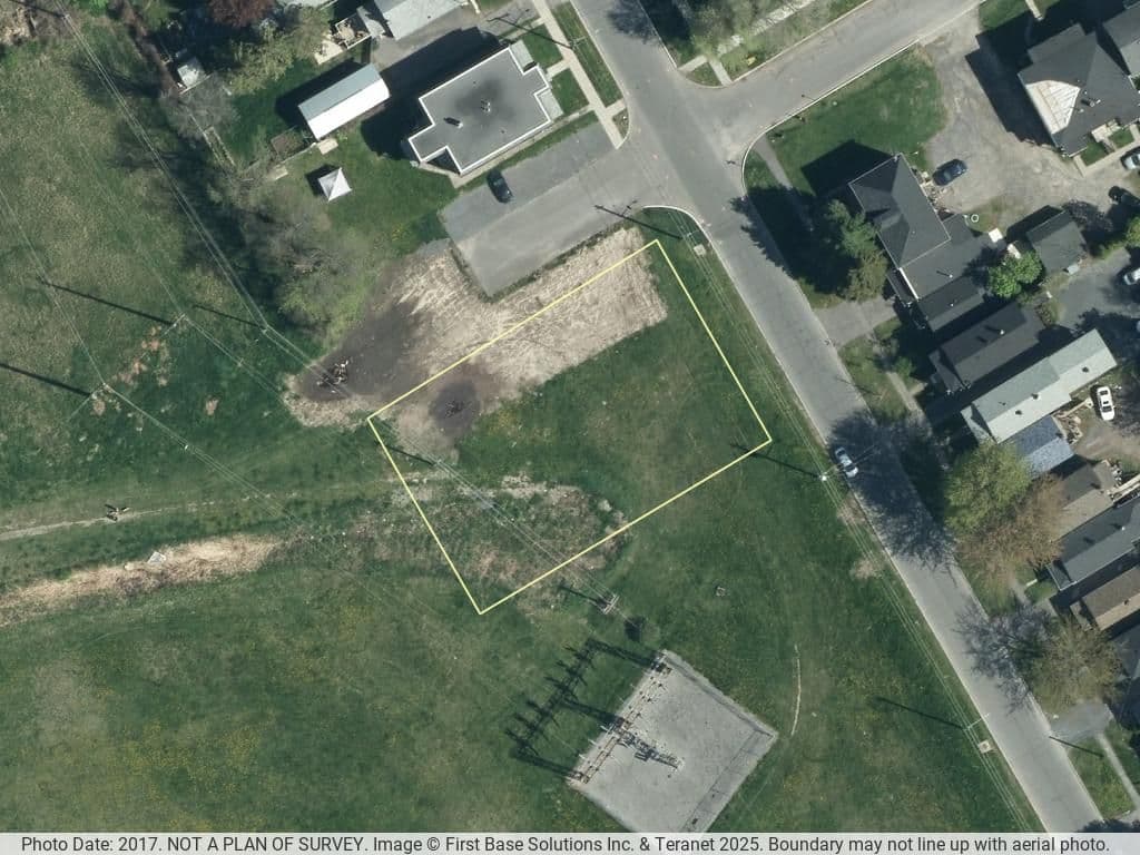 19 DANIS Avenue, Cornwall, ON K6H 5E3