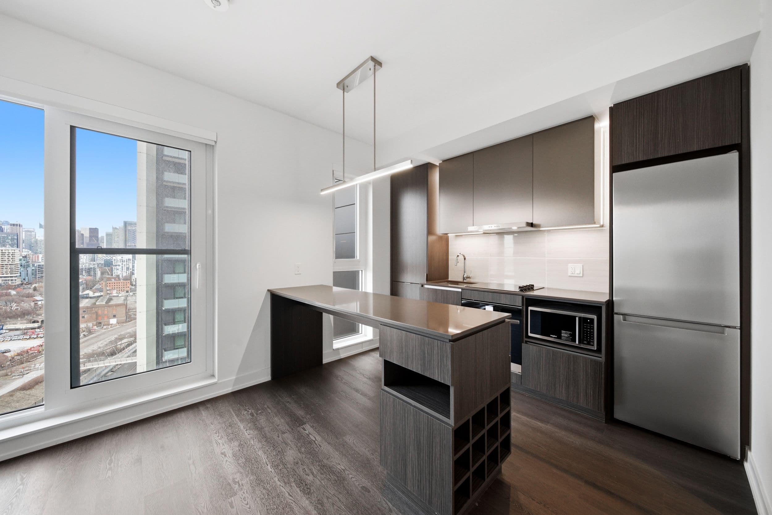 70 Ordnance Street 1706, Toronto C01, ON M6K 0G9